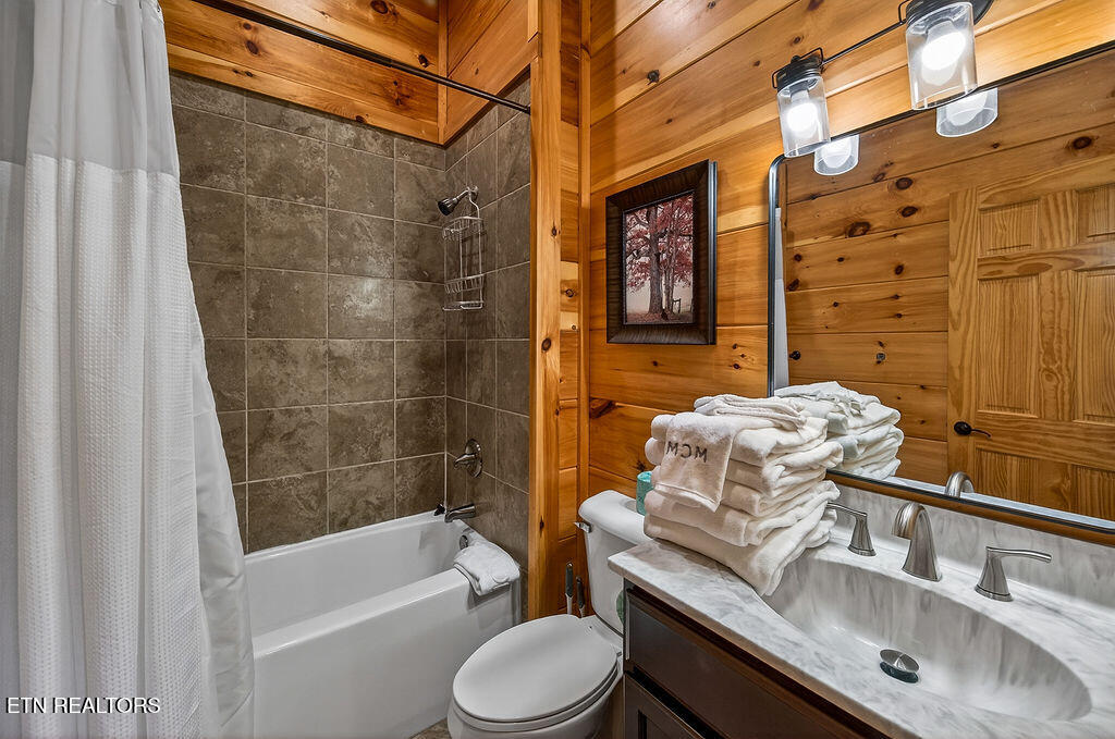 776 Mountain Stream Way Gatlinburg TN 37738