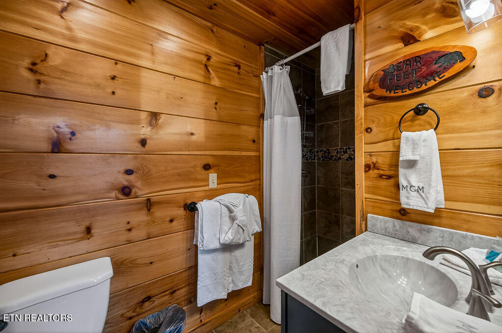776 Mountain Stream Way Gatlinburg TN 37738