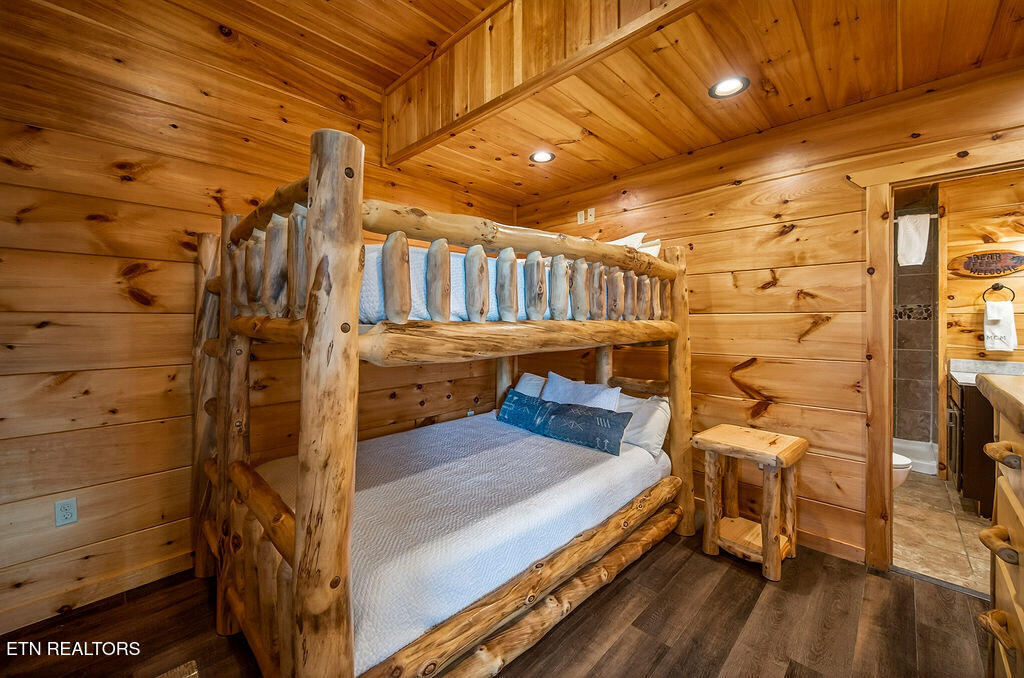 776 Mountain Stream Way Gatlinburg TN 37738