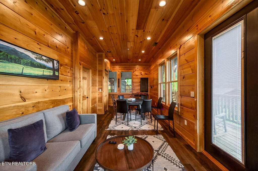 776 Mountain Stream Way Gatlinburg TN 37738
