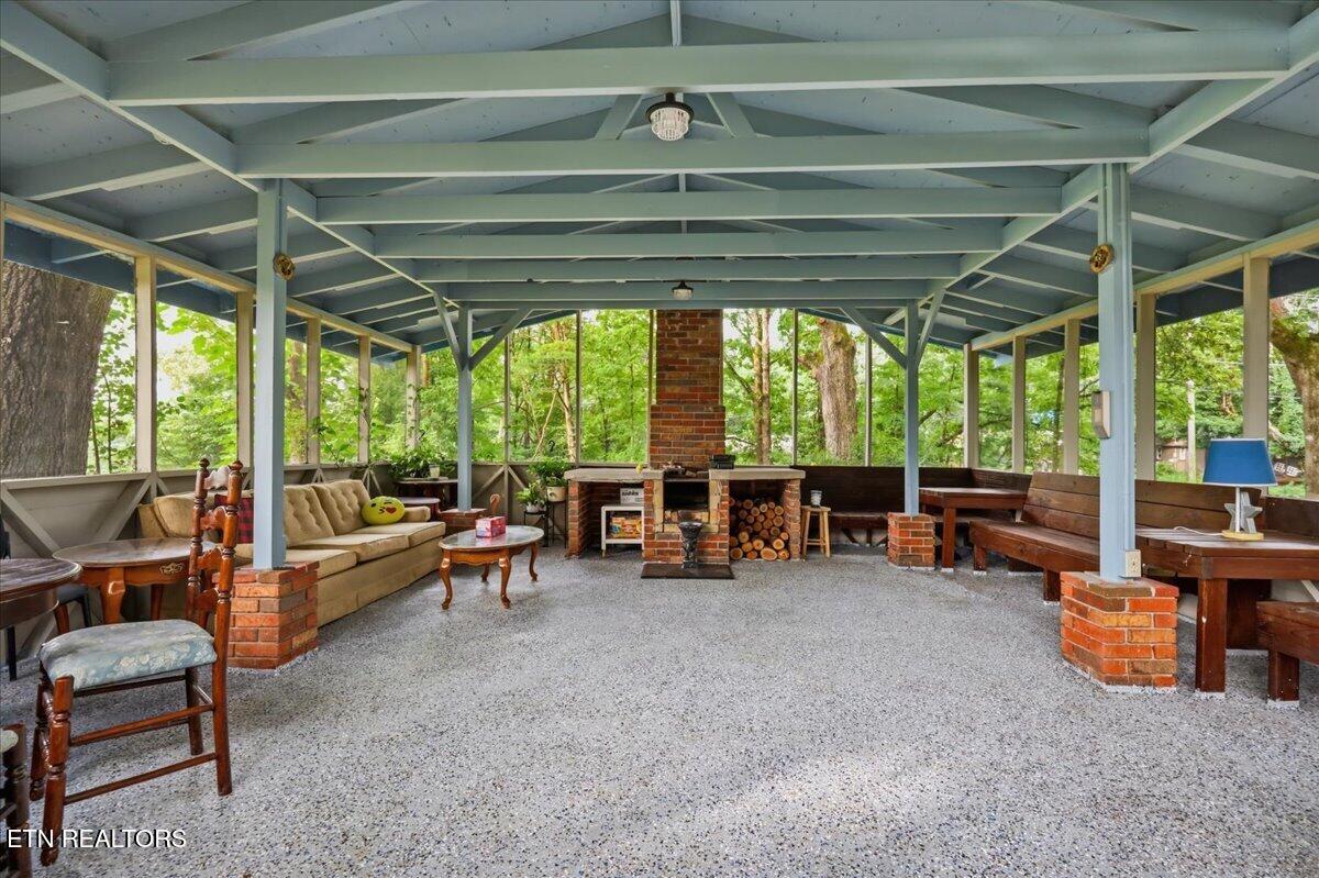 111 Red Oak Road Maryville TN 37803