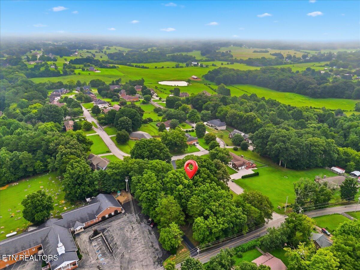 111 Red Oak Road Maryville TN 37803