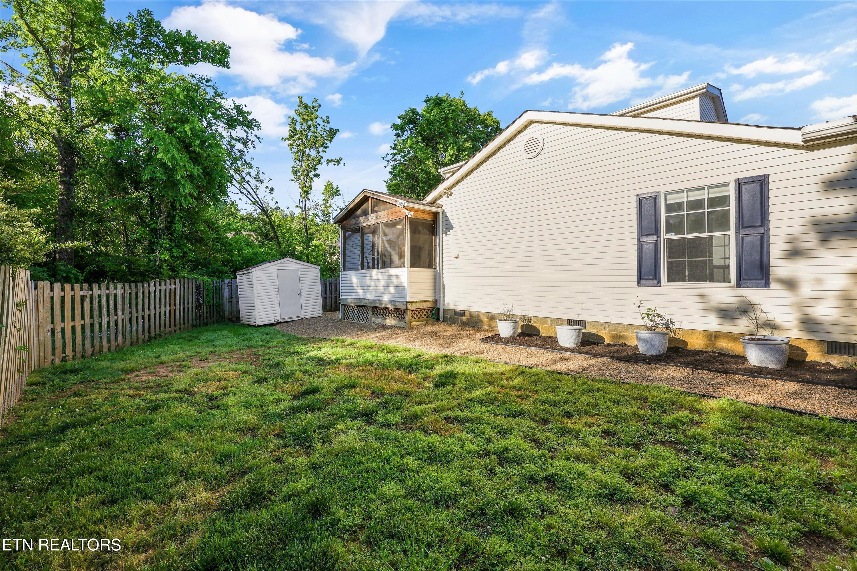 10508 Lone Star Way Knoxville TN 37932