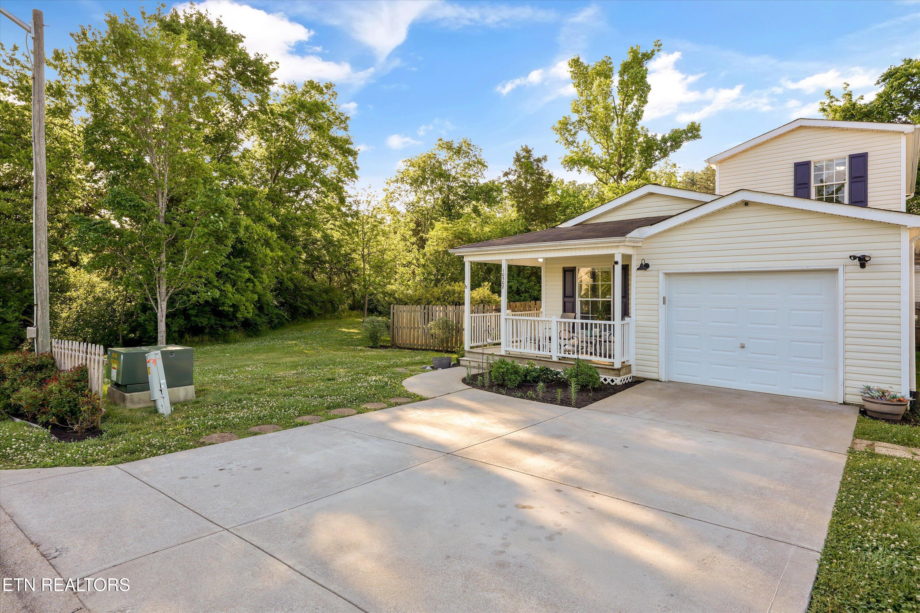 10508 Lone Star Way Knoxville TN 37932