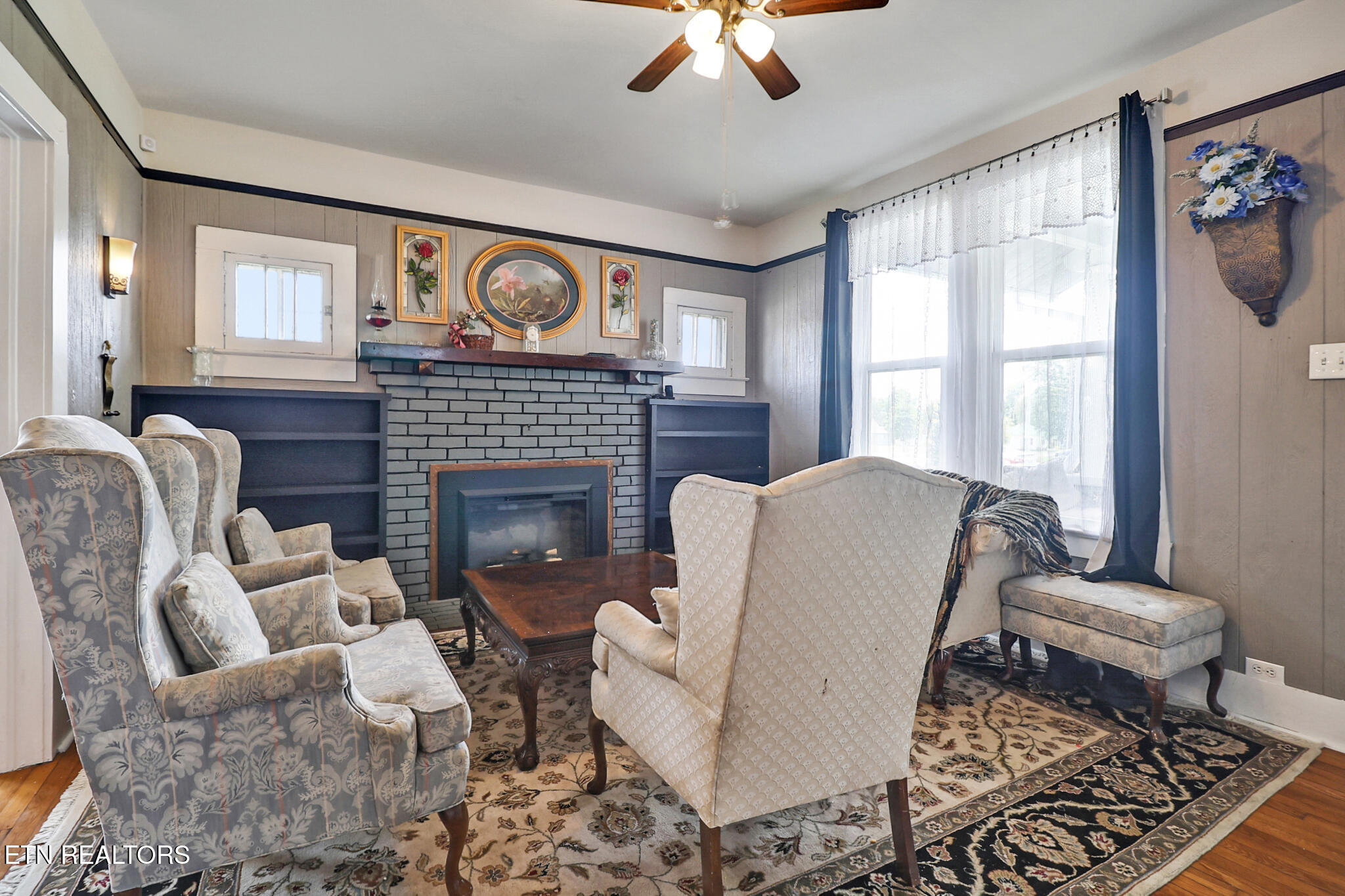 400 W Rockwood Street Rockwood TN 37854