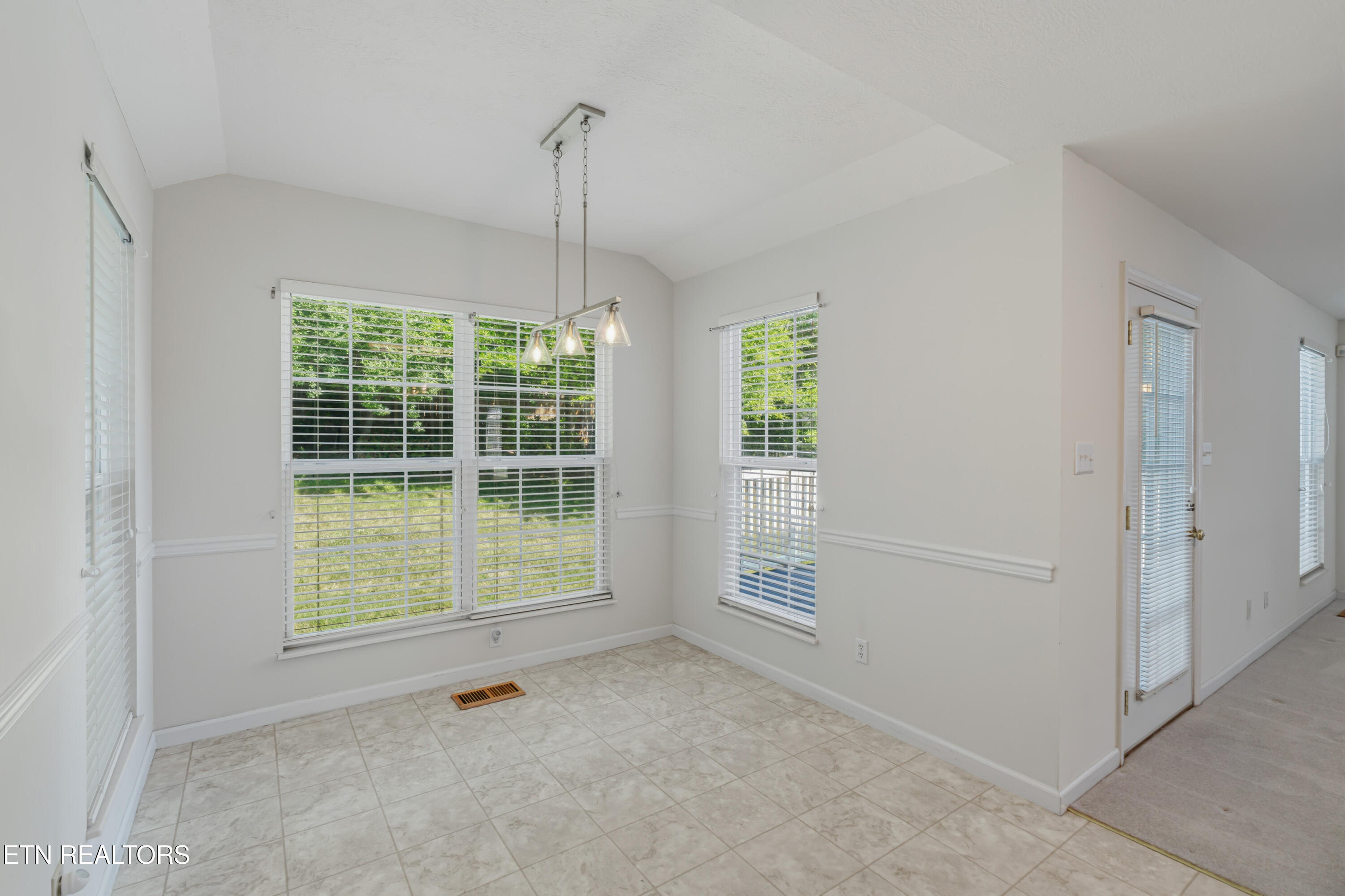 7233 Ashburton Drive Knoxville TN 37909