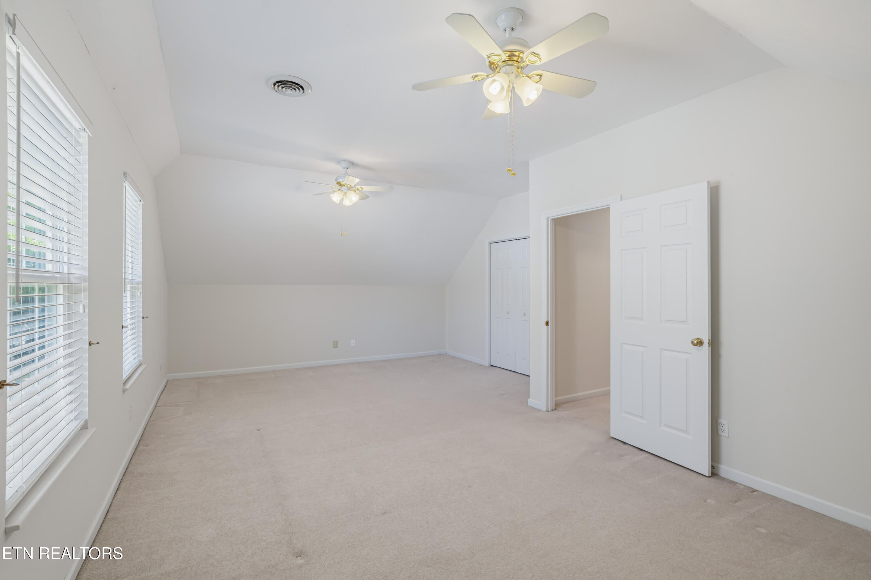 7233 Ashburton Drive Knoxville TN 37909