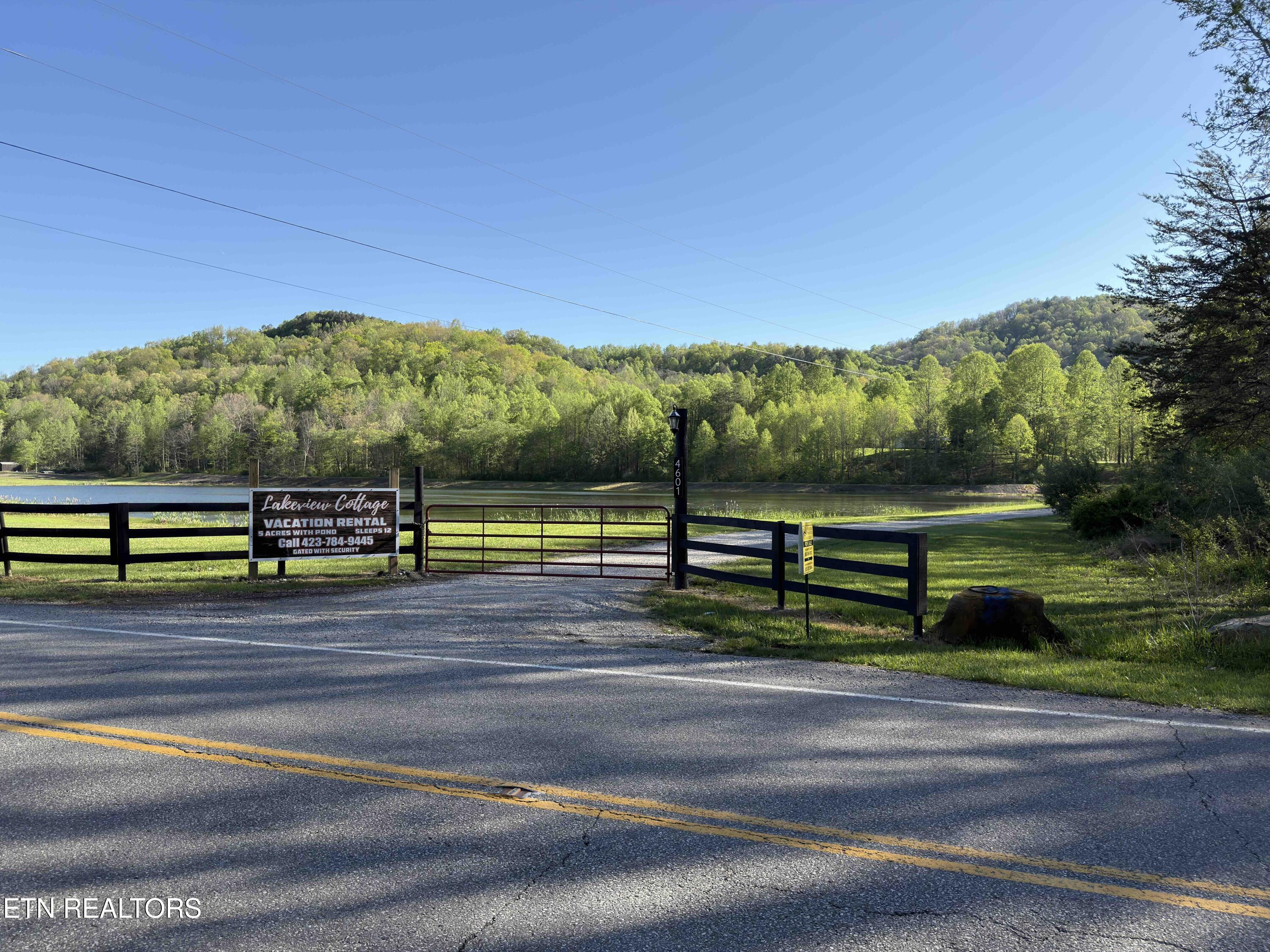 4601 White Oak Road Duff TN 37729