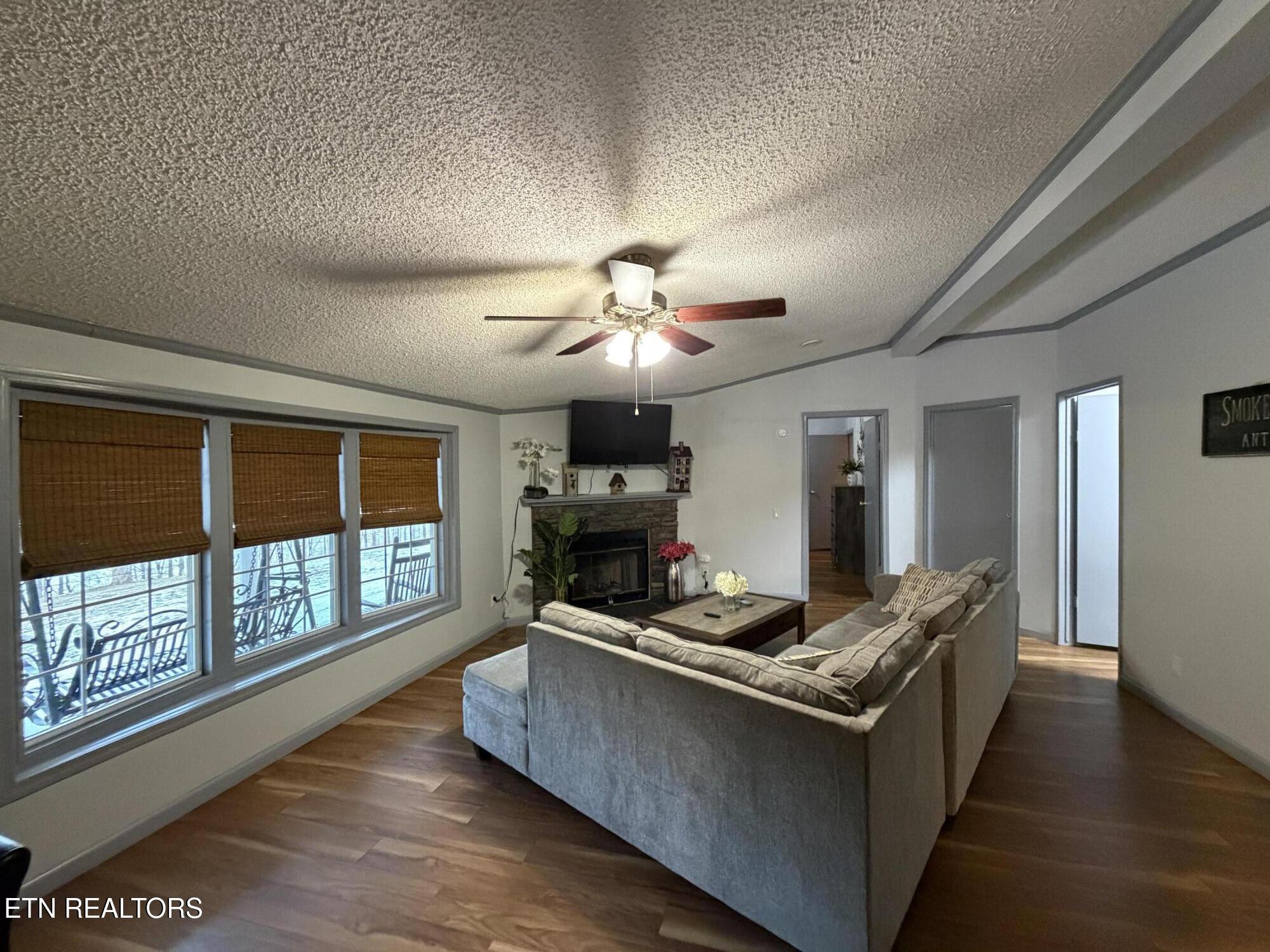 4601 White Oak Road Duff TN 37729