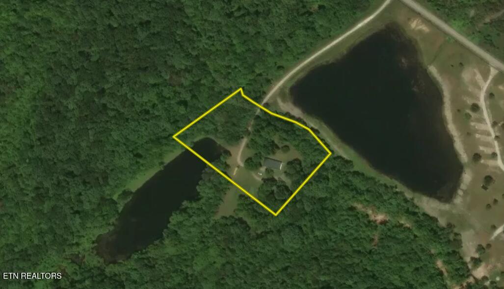 4601 White Oak Road Duff TN 37729