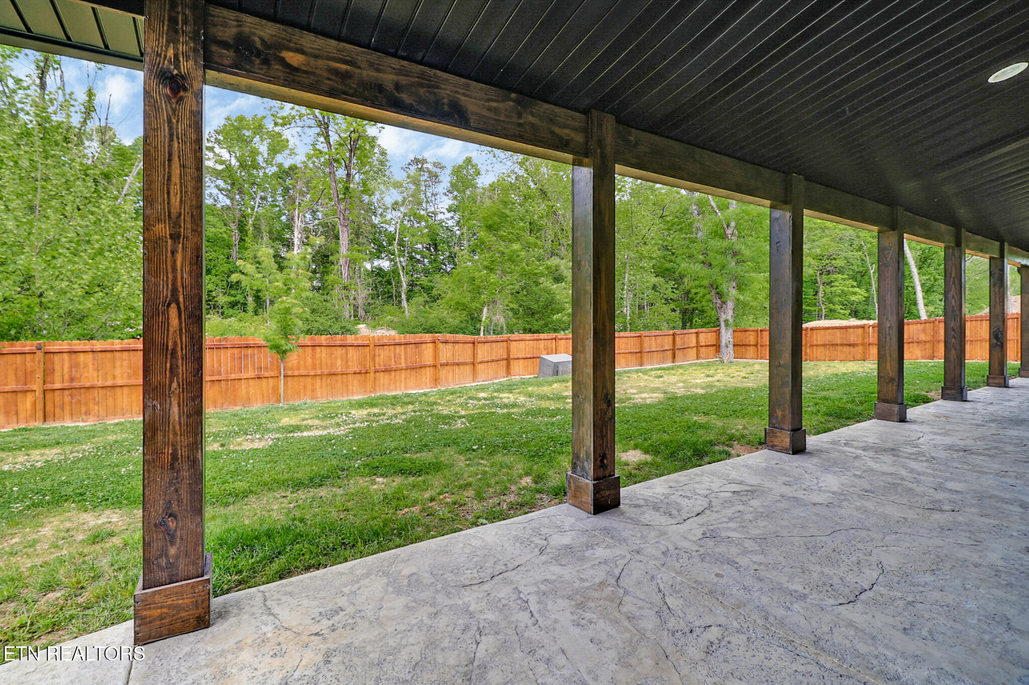 200 Easter Street Harriman TN 37748