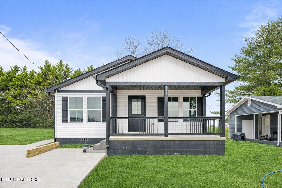 111 Azalea Lane Jacksboro TN 37757