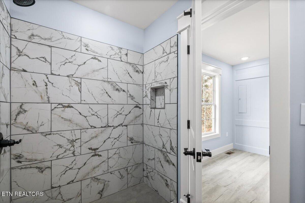 111 Azalea Lane Jacksboro TN 37757