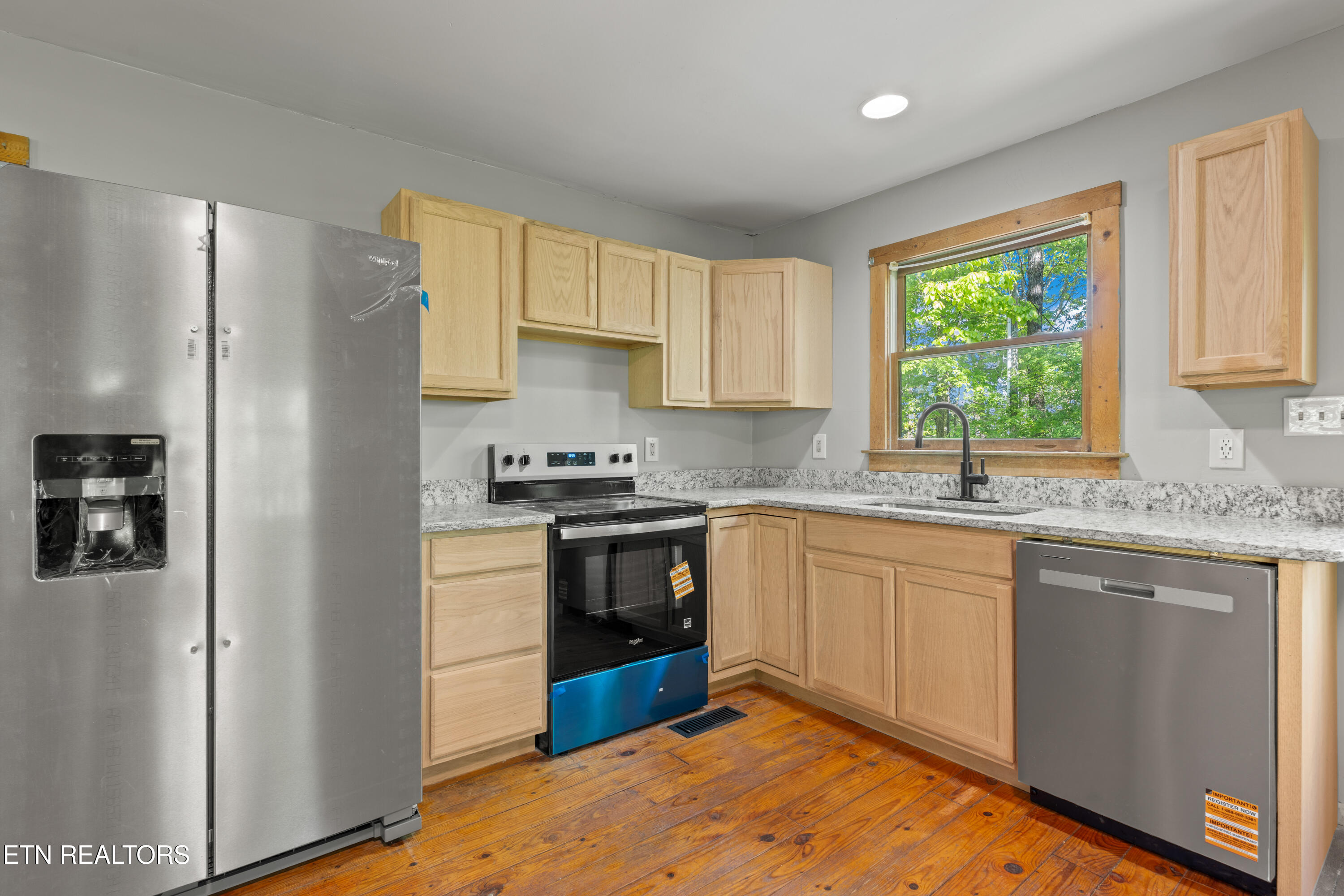 3521 Vonnie View Way Sevierville TN 37876