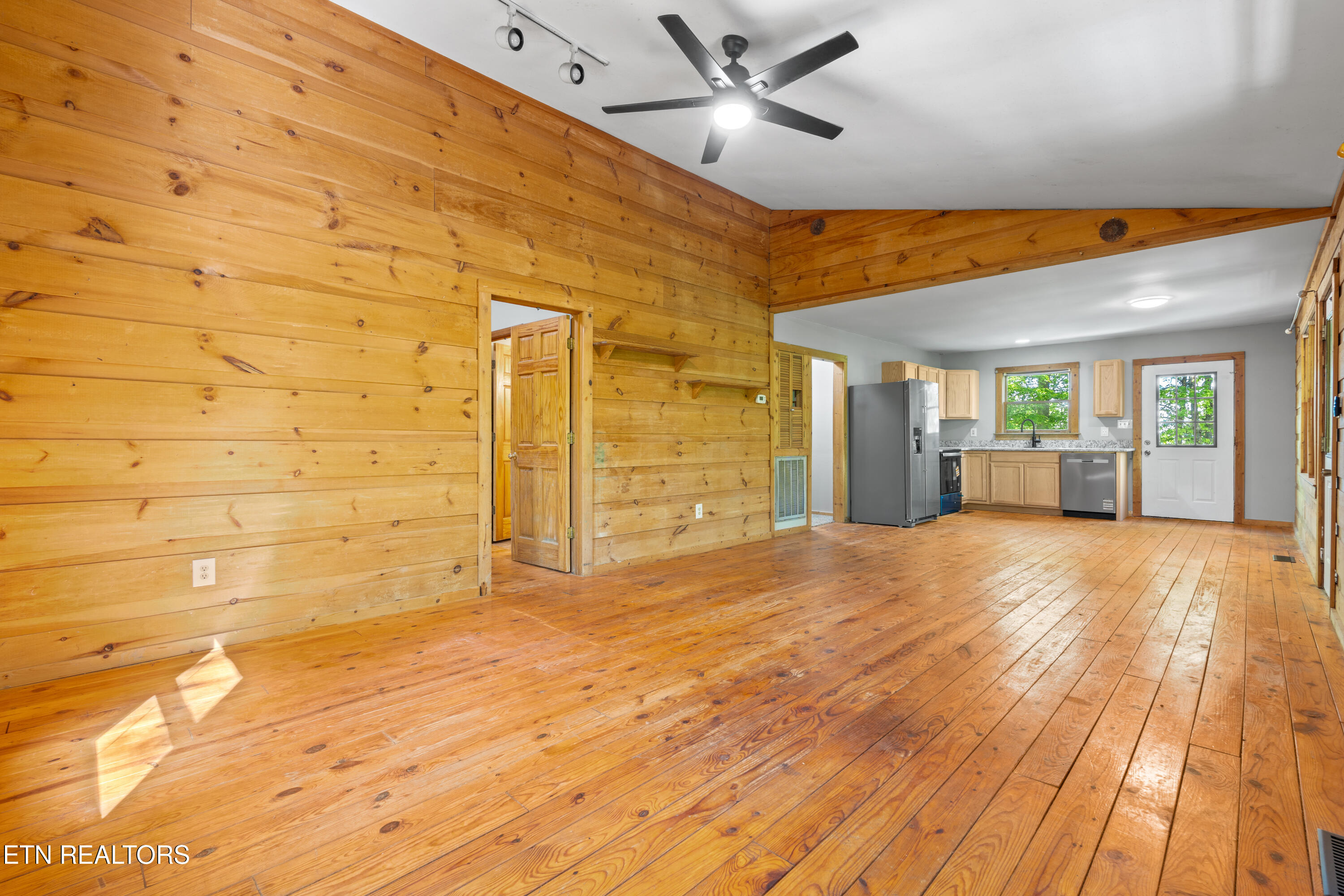 3521 Vonnie View Way Sevierville TN 37876