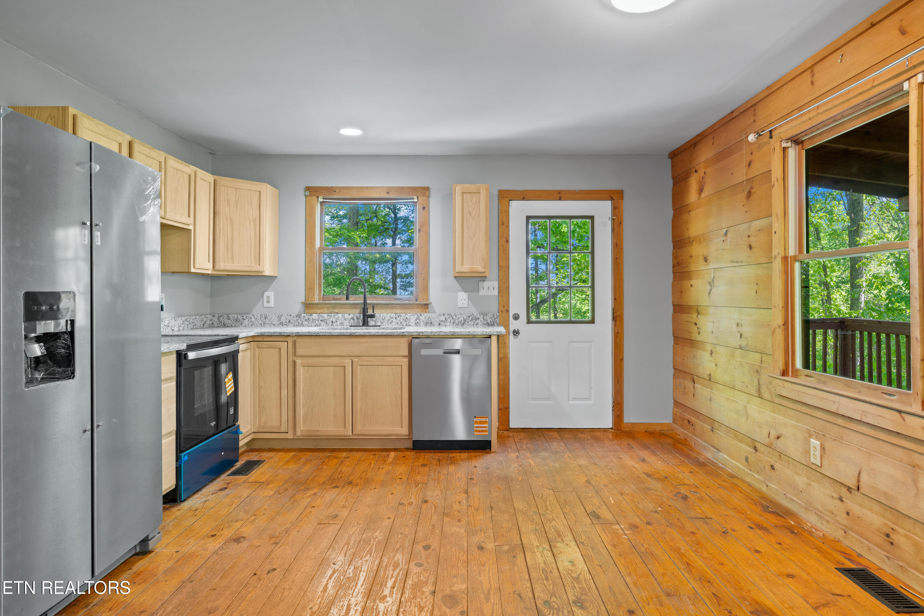 3521 Vonnie View Way Sevierville TN 37876