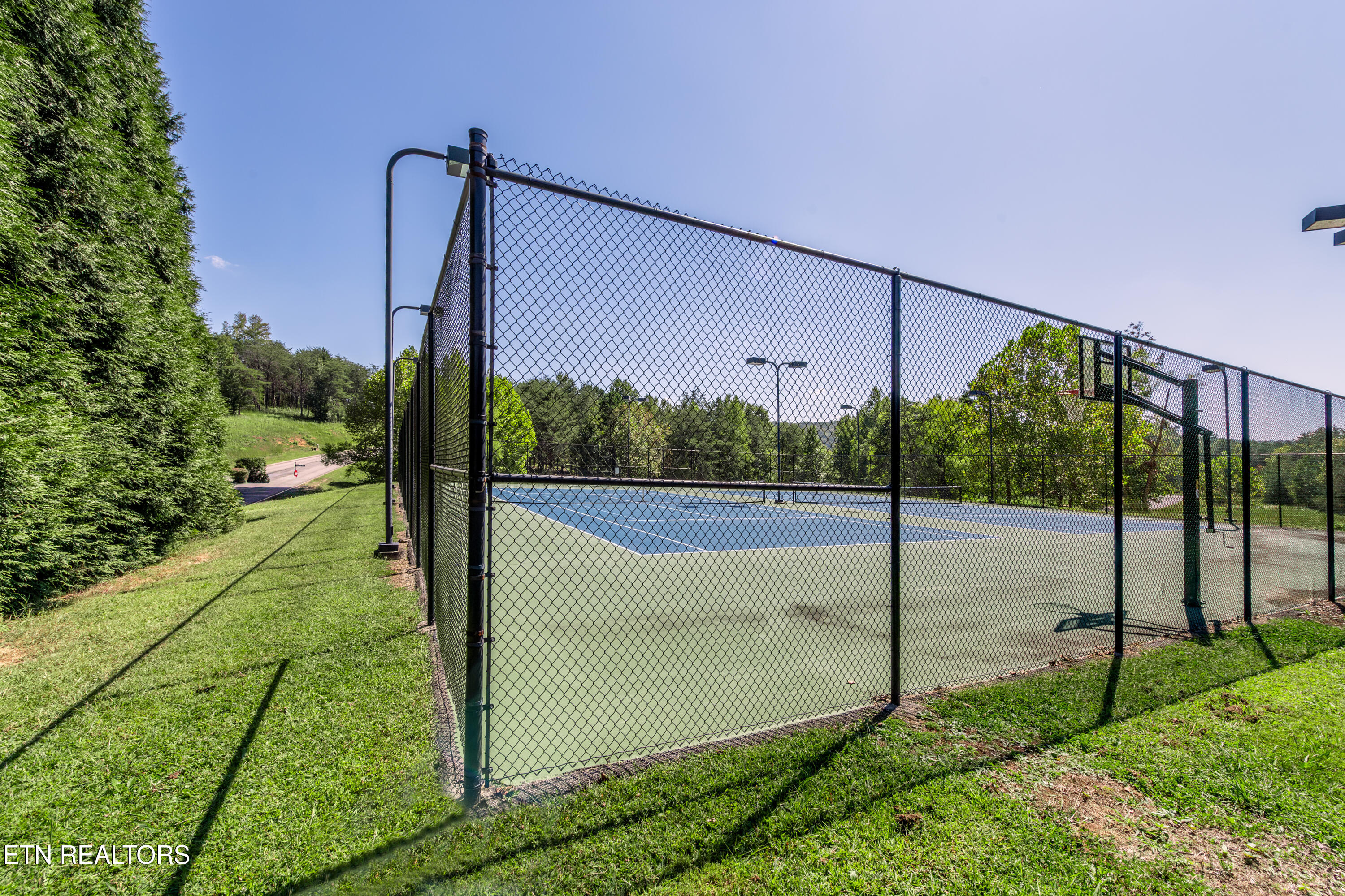 233 Serenity Drive Harriman TN 37748