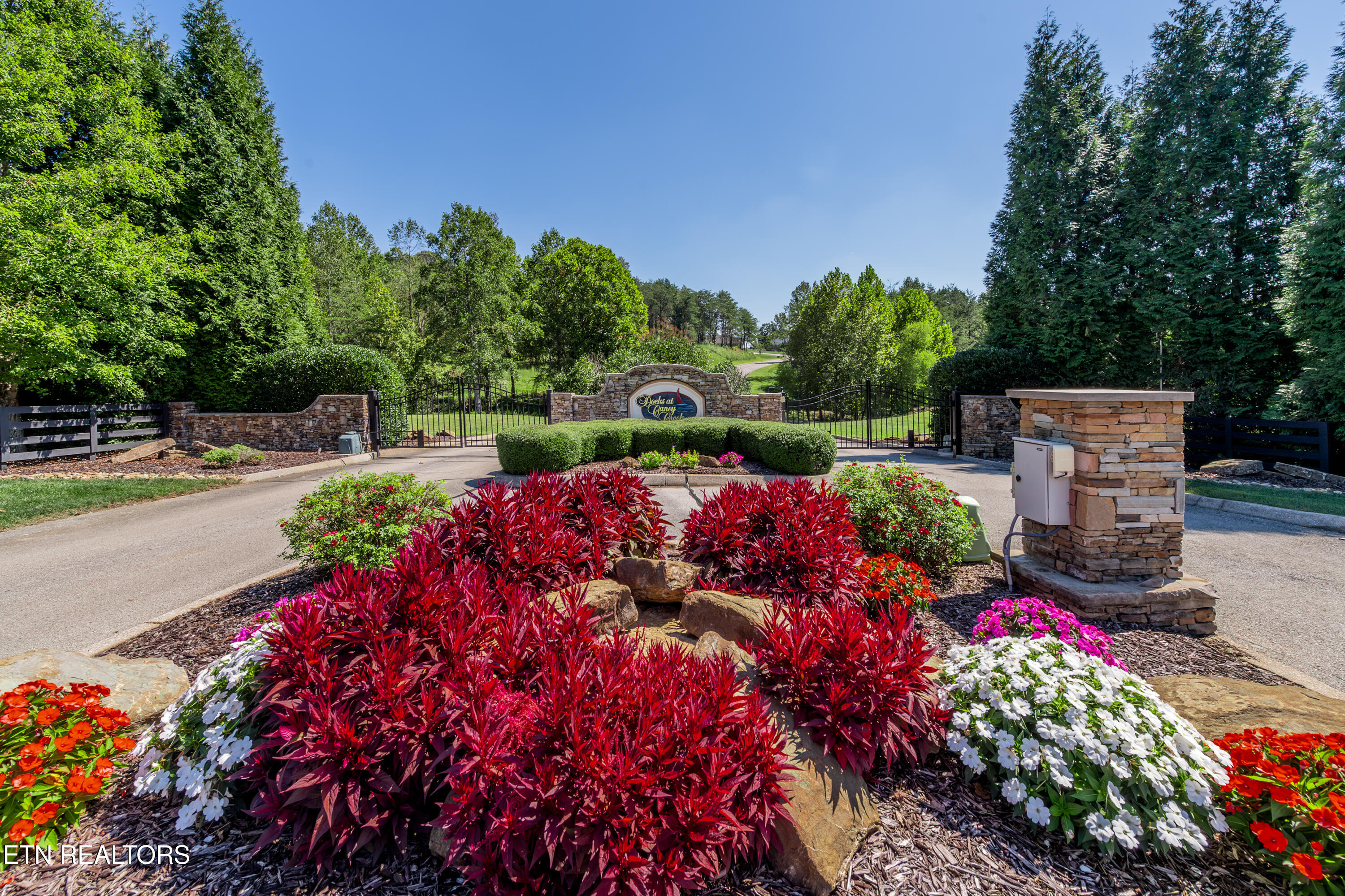 233 Serenity Drive Harriman TN 37748