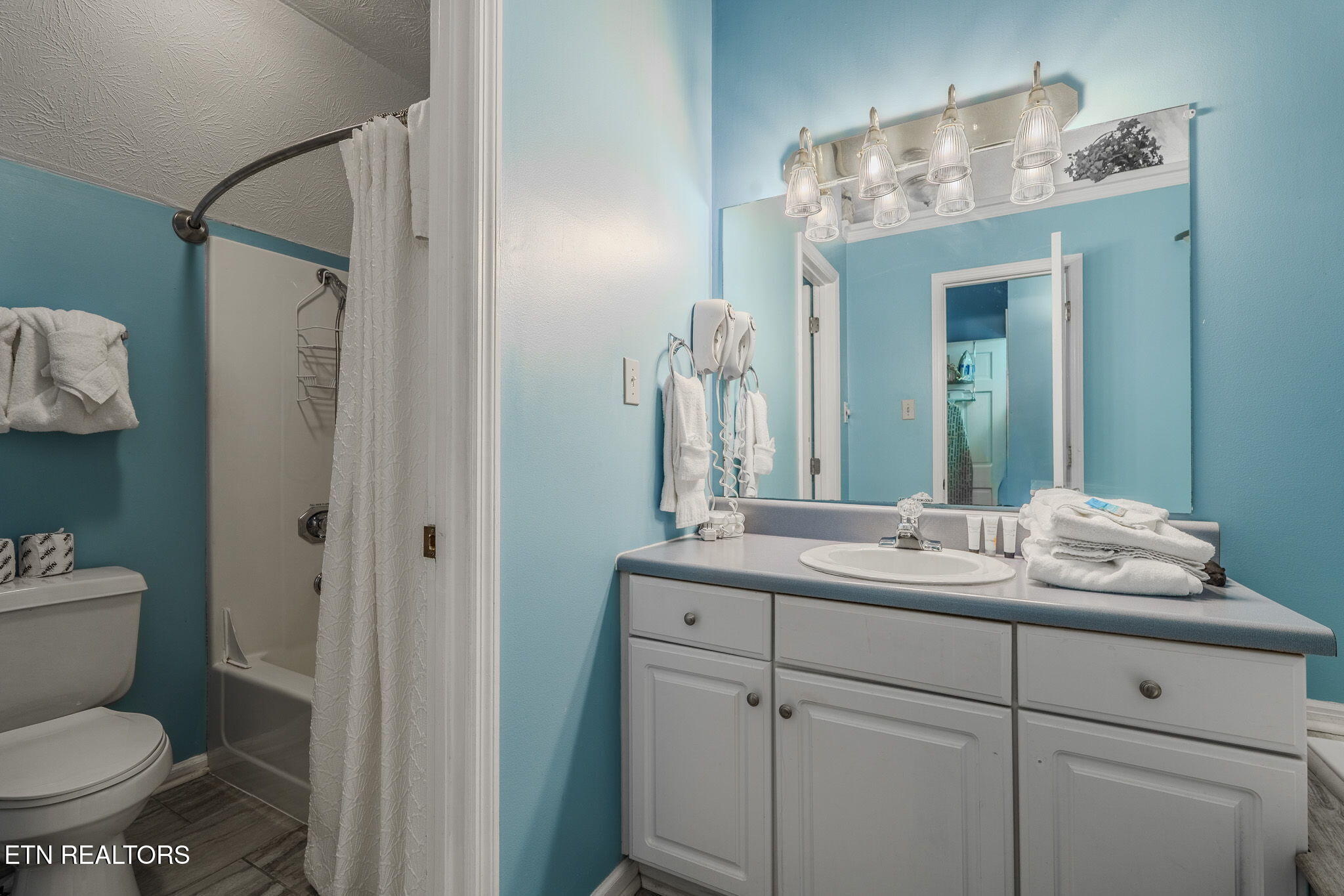 351 Woodridge Way Pigeon Forge TN 37863