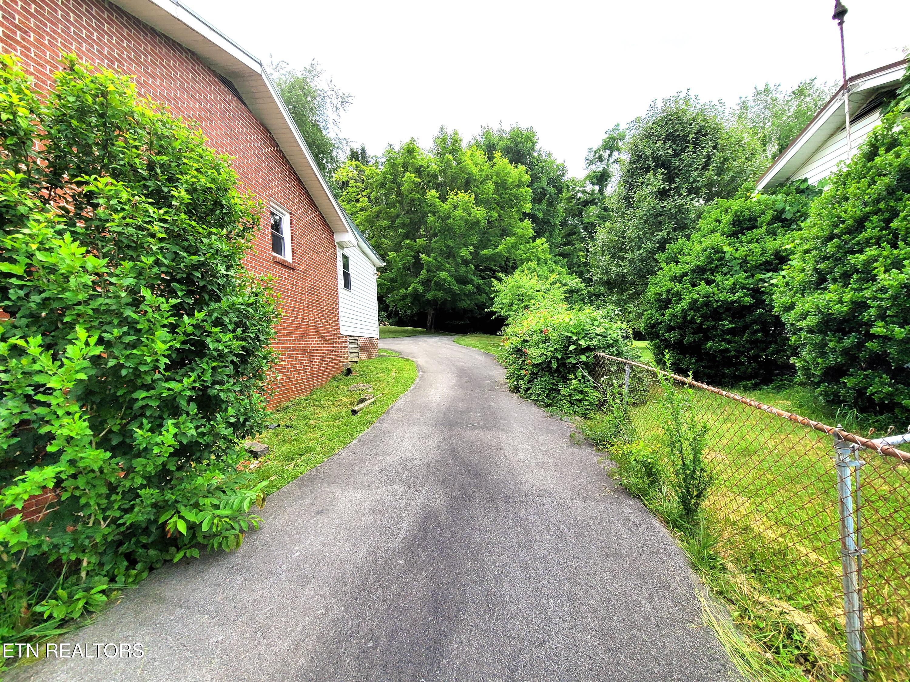 228 Smiley Circle Blountville TN 37617