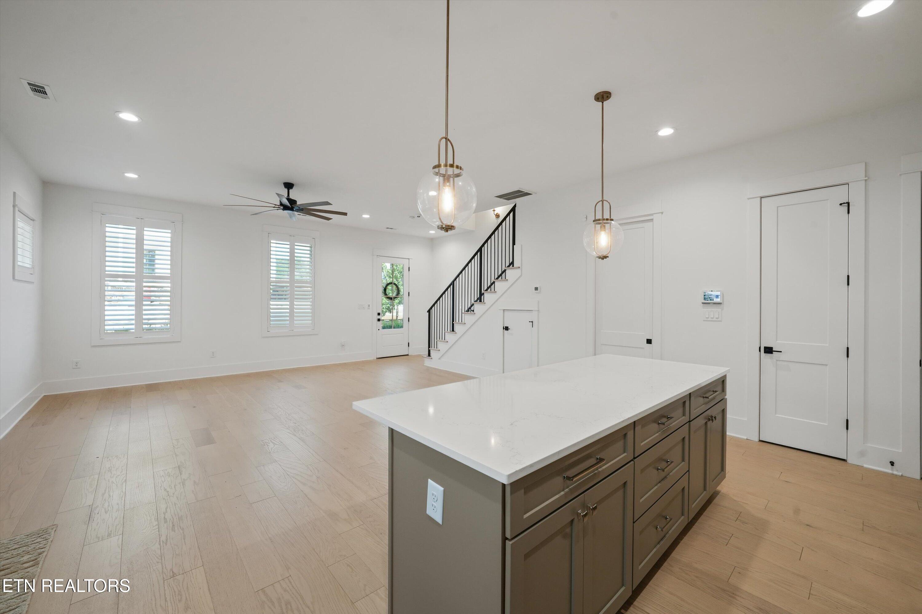 9827 Clingmans Dome Drive Knoxville TN 37922