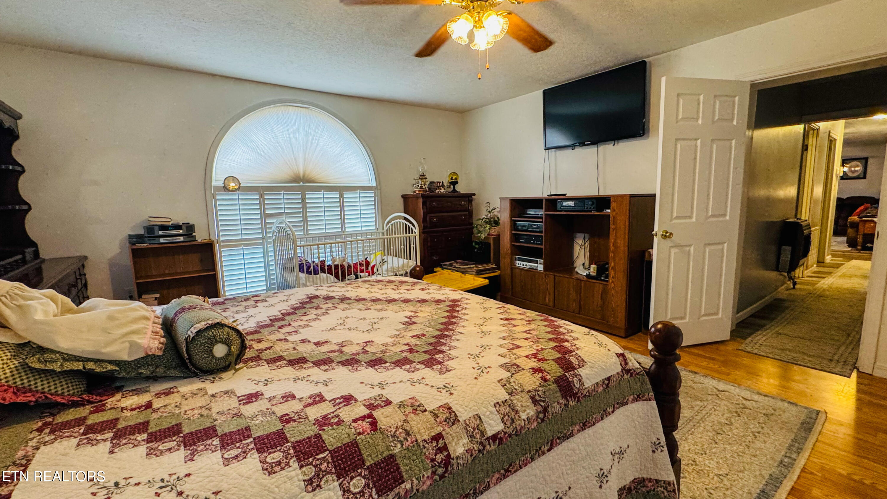 357 Pine Creek Road Oneida TN 37841