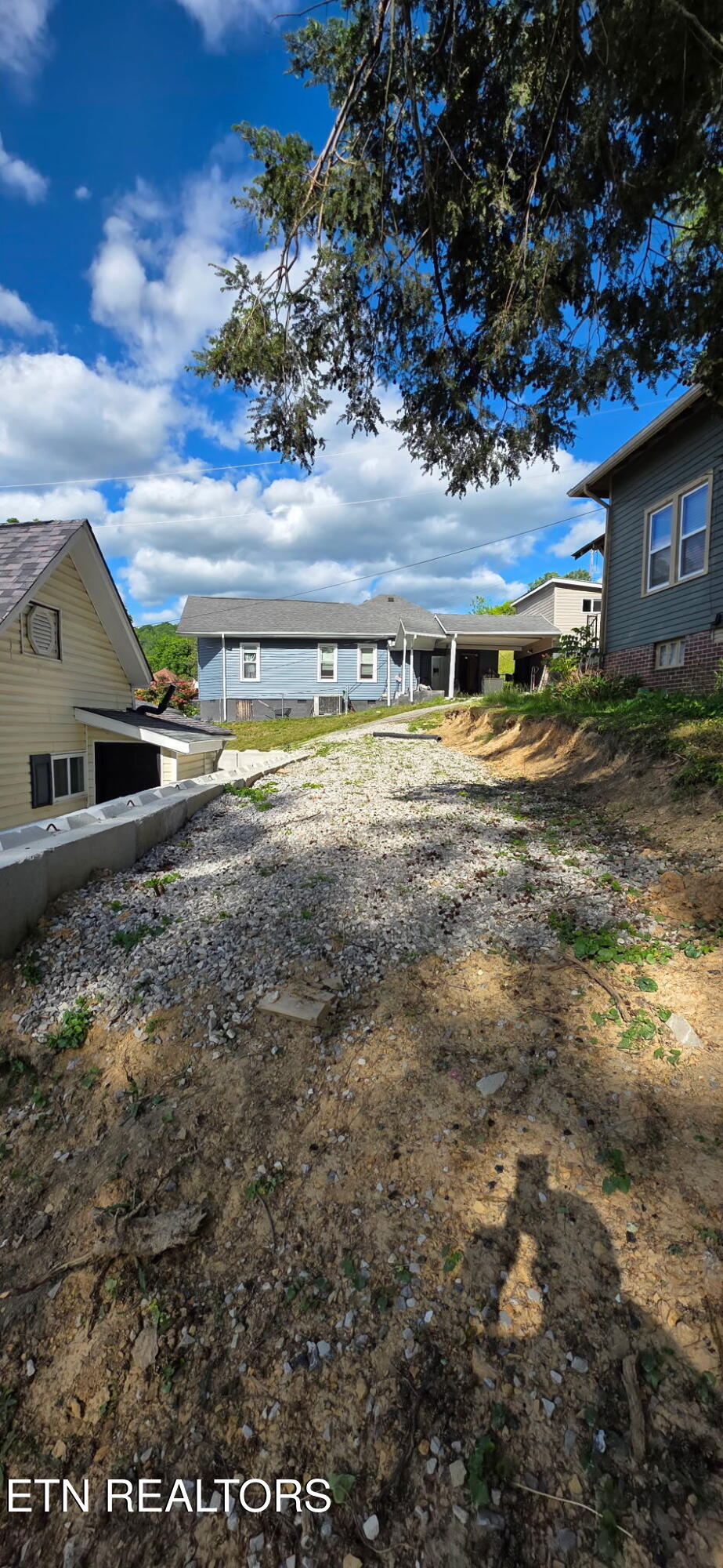 378 Church Street Jellico TN 37762