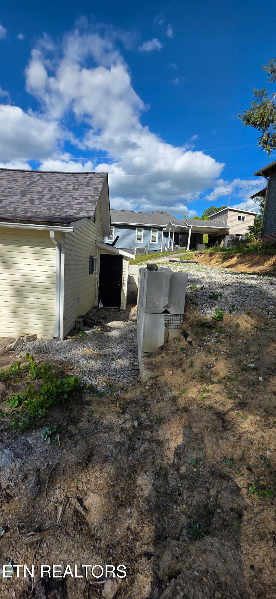 378 Church Street Jellico TN 37762