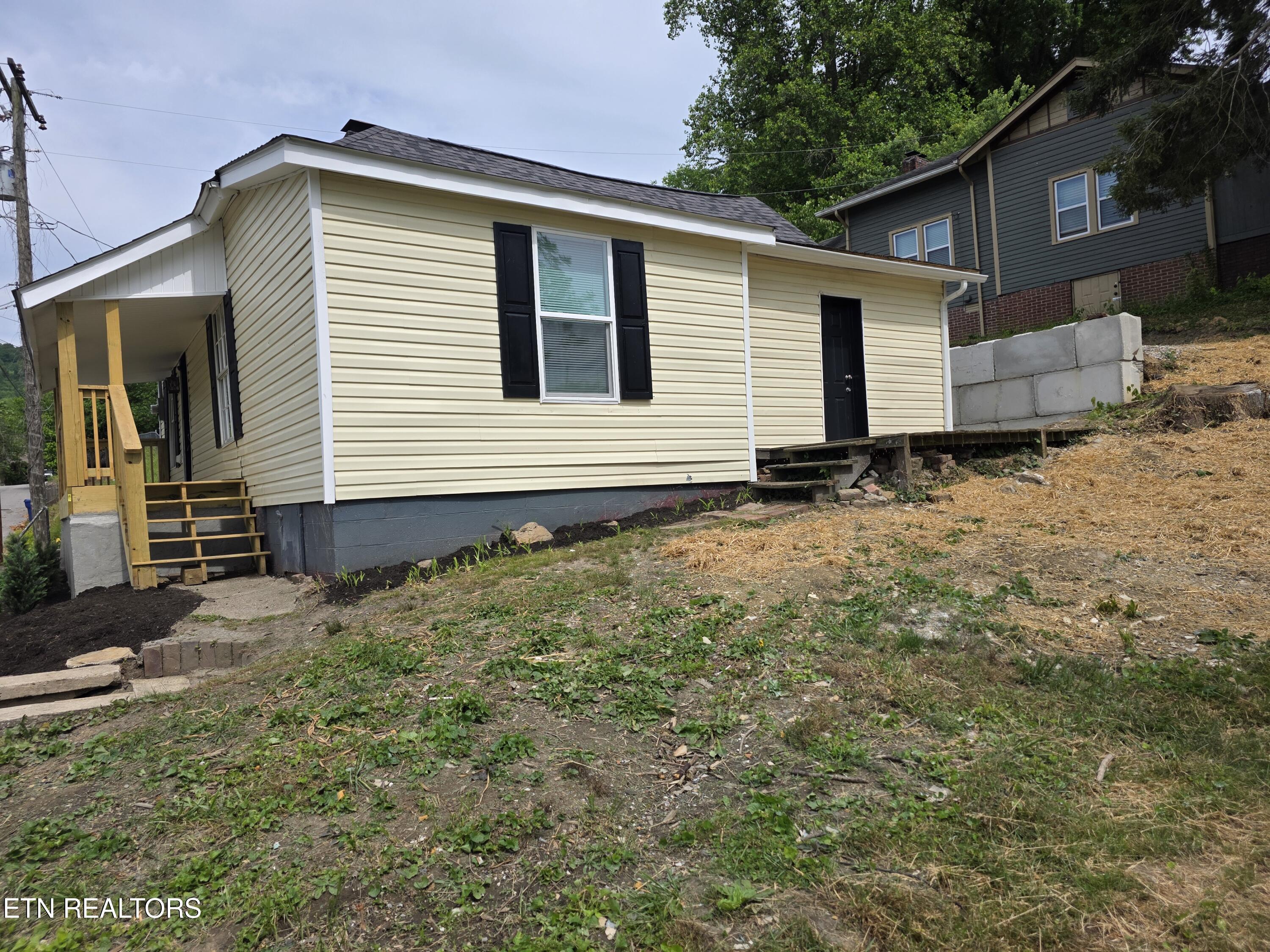 378 Church Street Jellico TN 37762