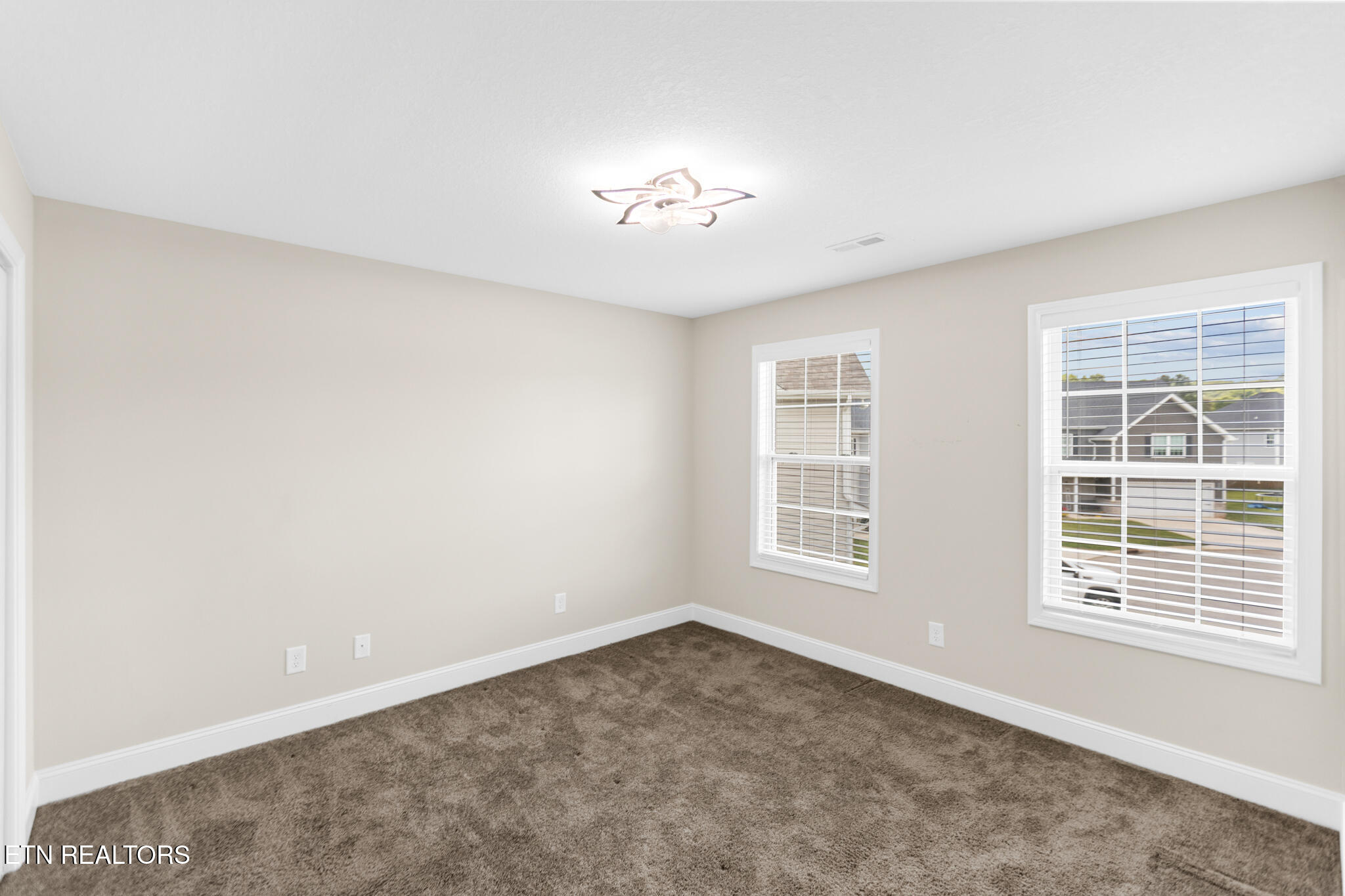 5904 Savant Lane Knoxville TN 37918