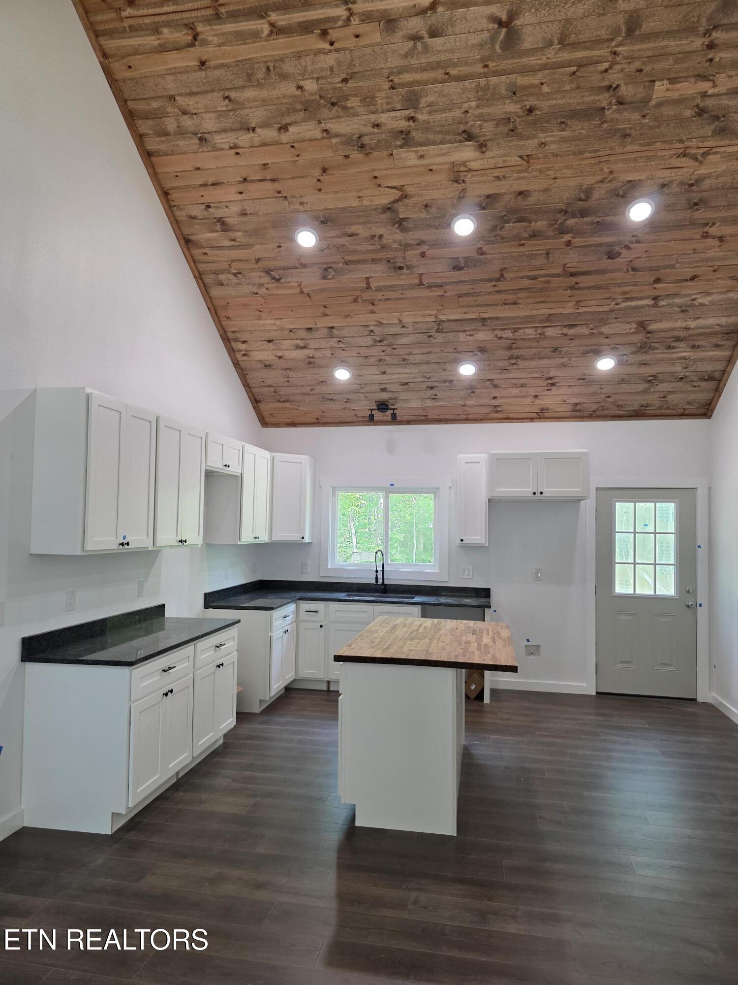 118 Chickasaw Dr Drive Crossville TN 38572