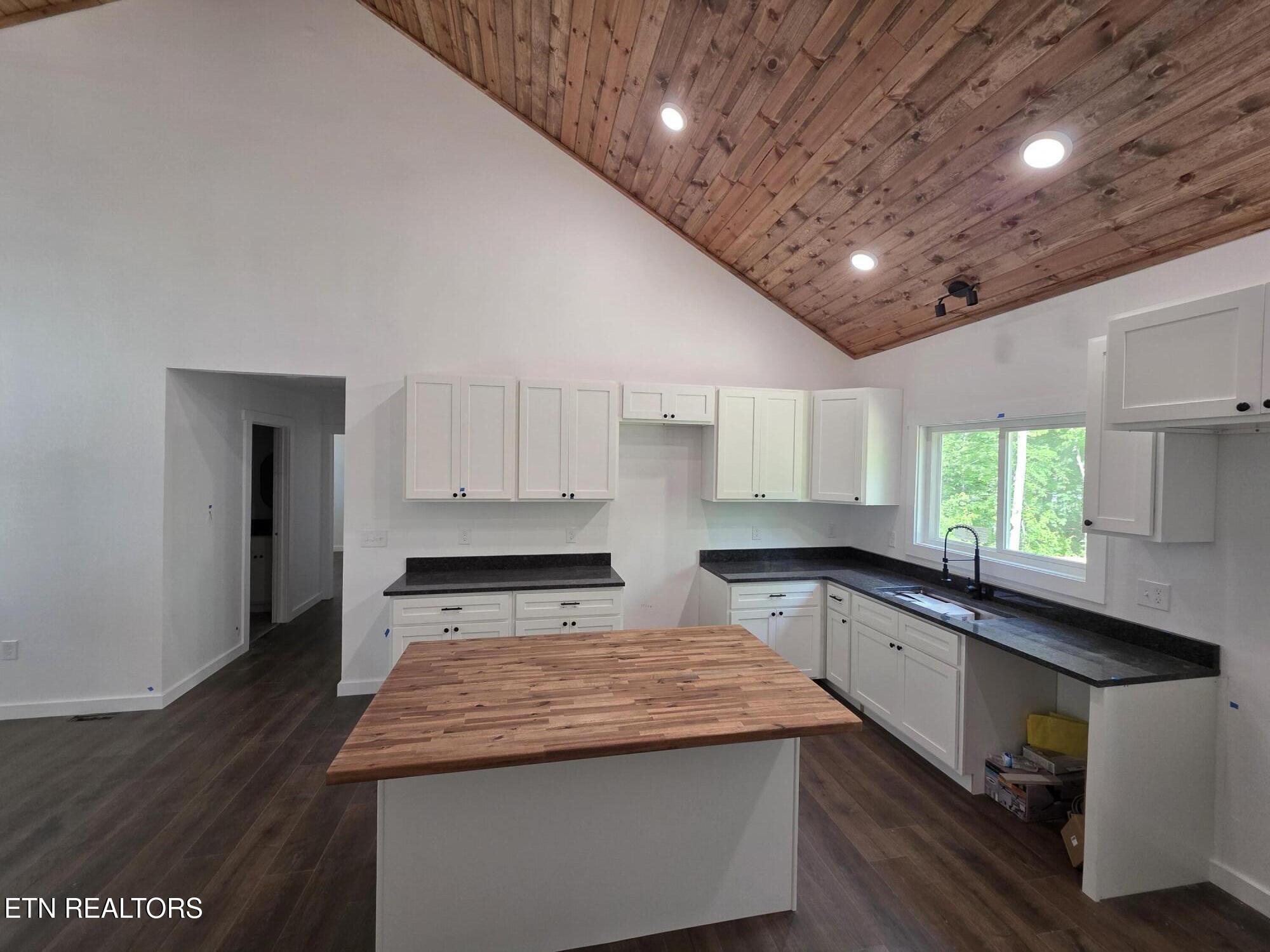 118 Chickasaw Dr Drive Crossville TN 38572