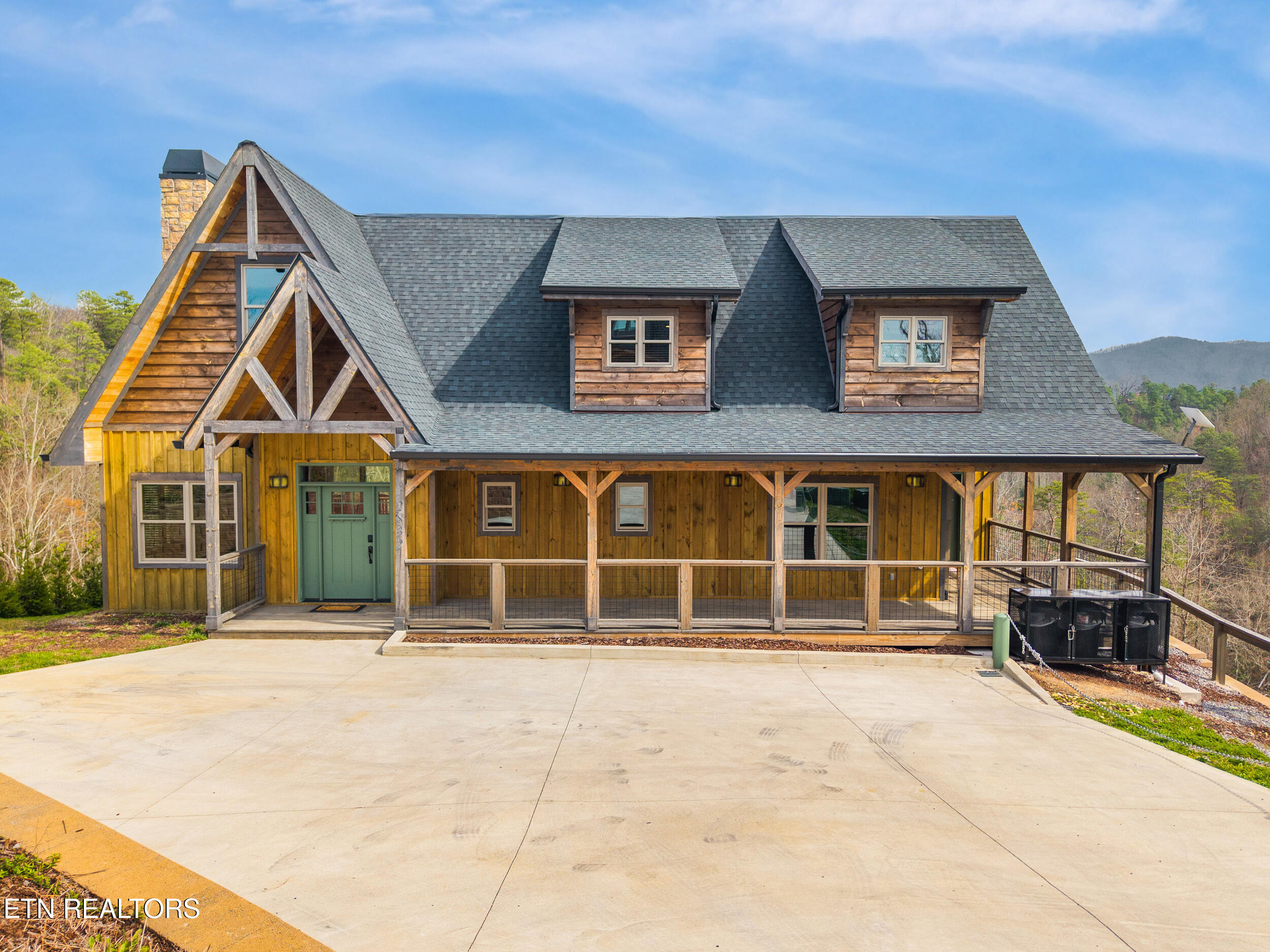 2832 Red Sky Drive Sevierville TN 37862