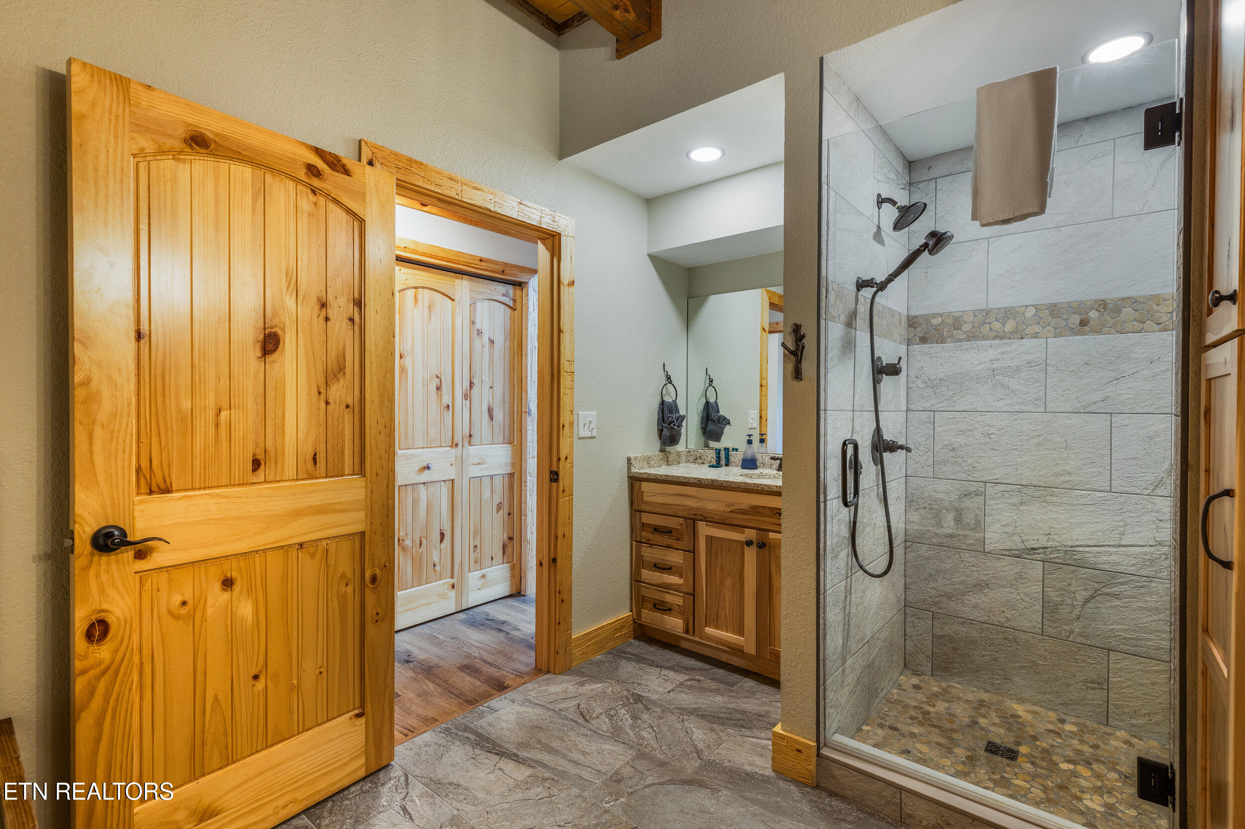 2832 Red Sky Drive Sevierville TN 37862
