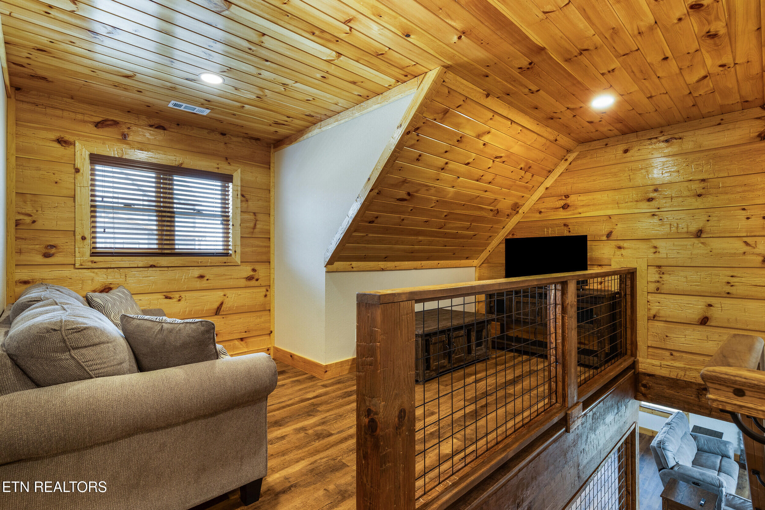 2832 Red Sky Drive Sevierville TN 37862