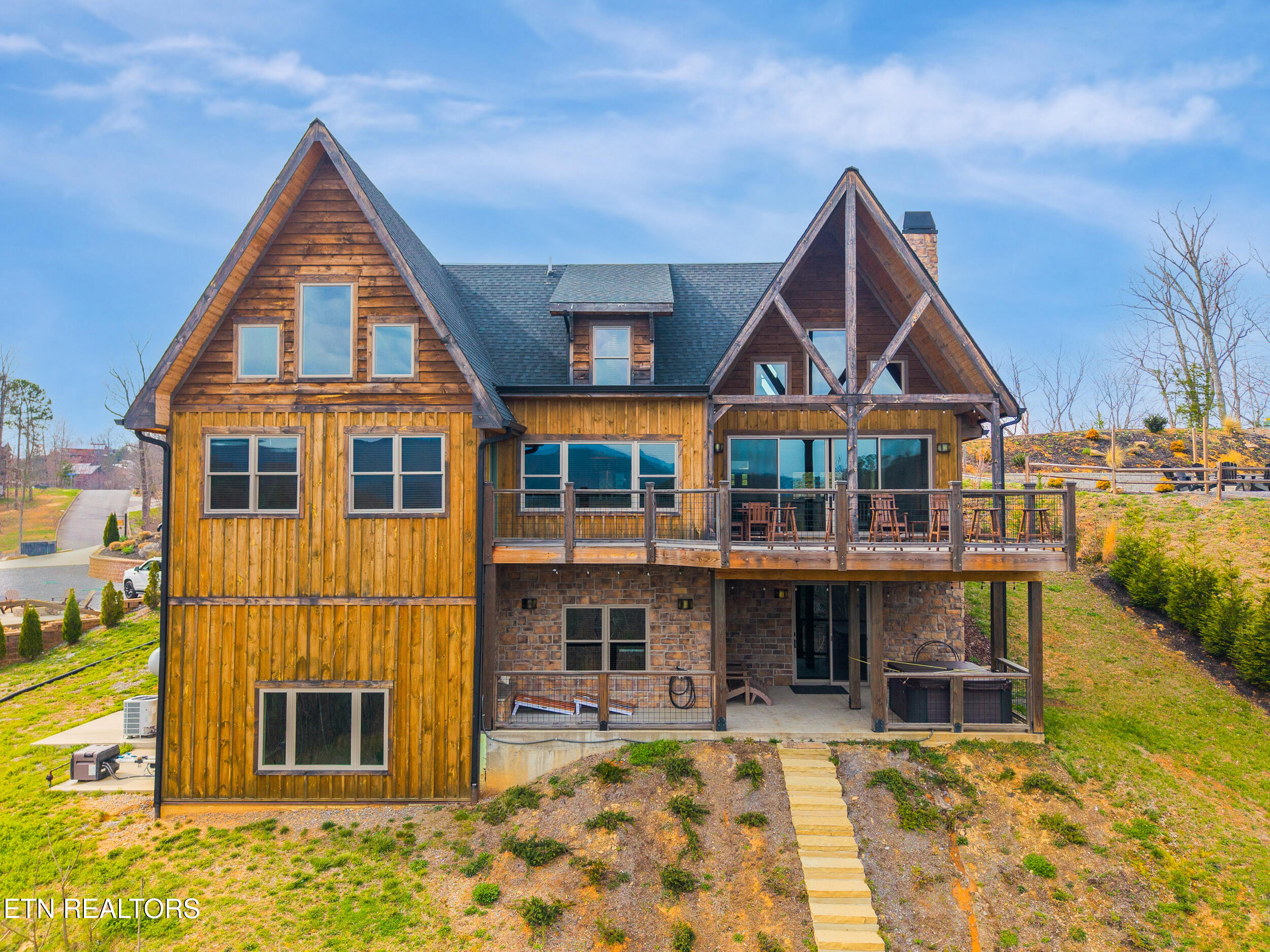 2832 Red Sky Drive Sevierville TN 37862