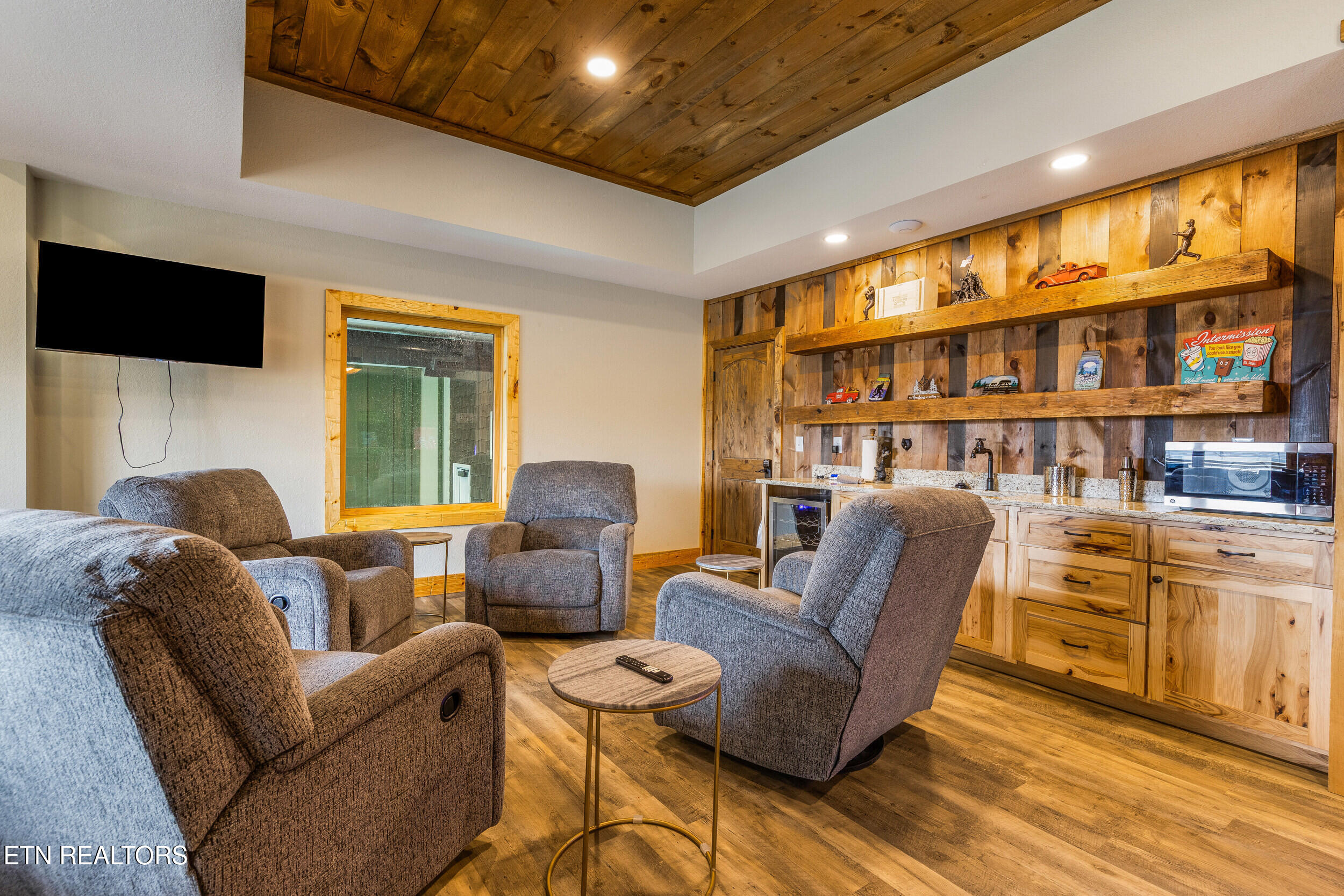 2832 Red Sky Drive Sevierville TN 37862