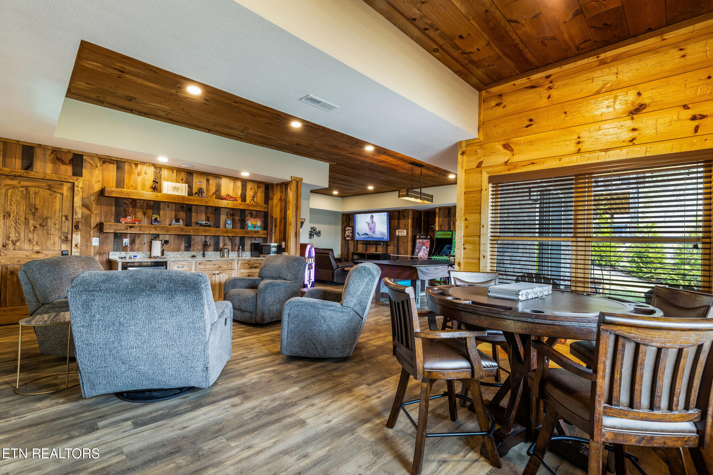 2832 Red Sky Drive Sevierville TN 37862