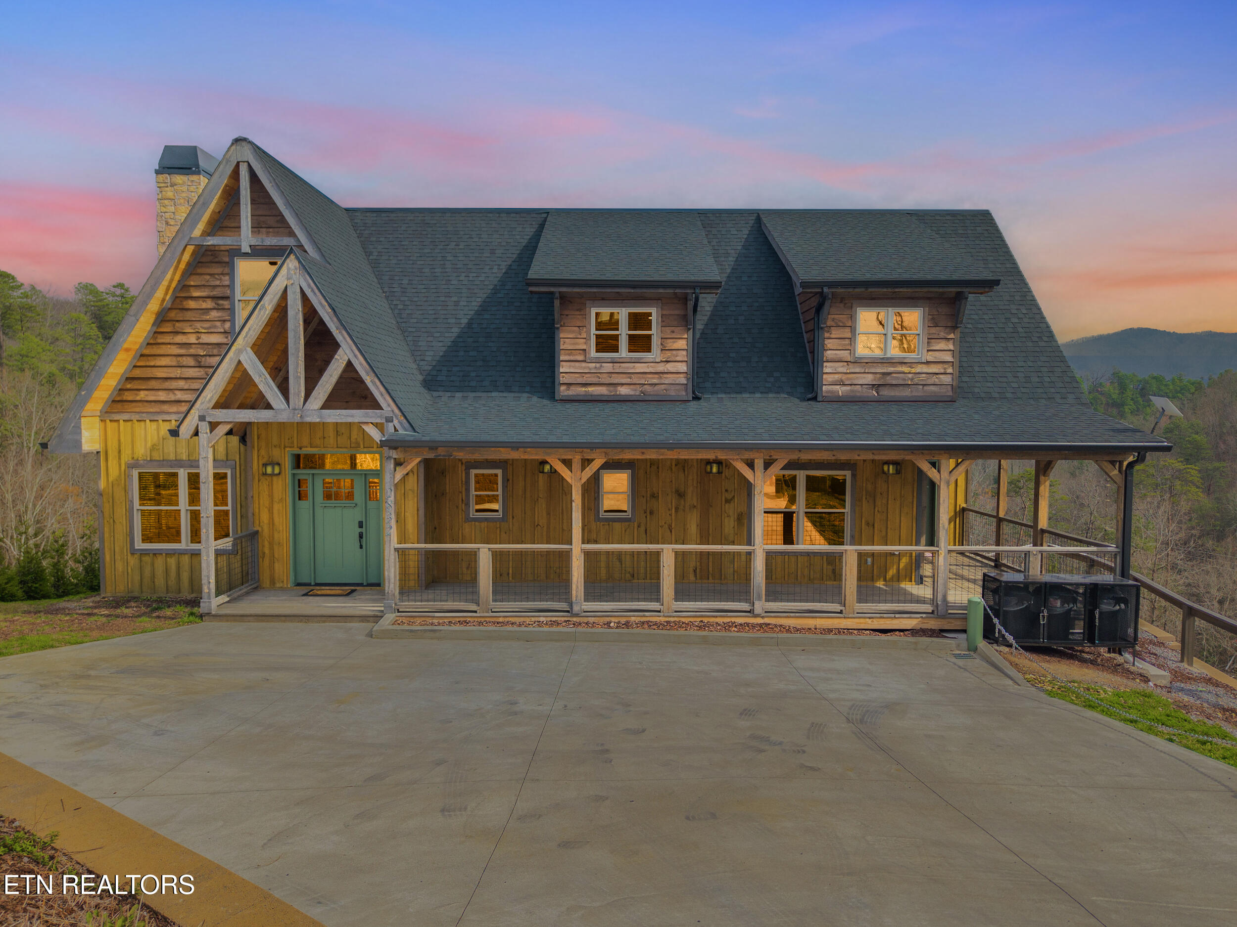 2832 Red Sky Drive Sevierville TN 37862