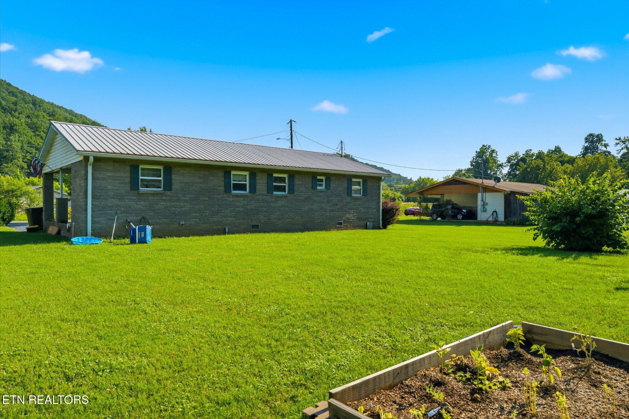 912 Bud Lane Pigeon Forge TN 37863