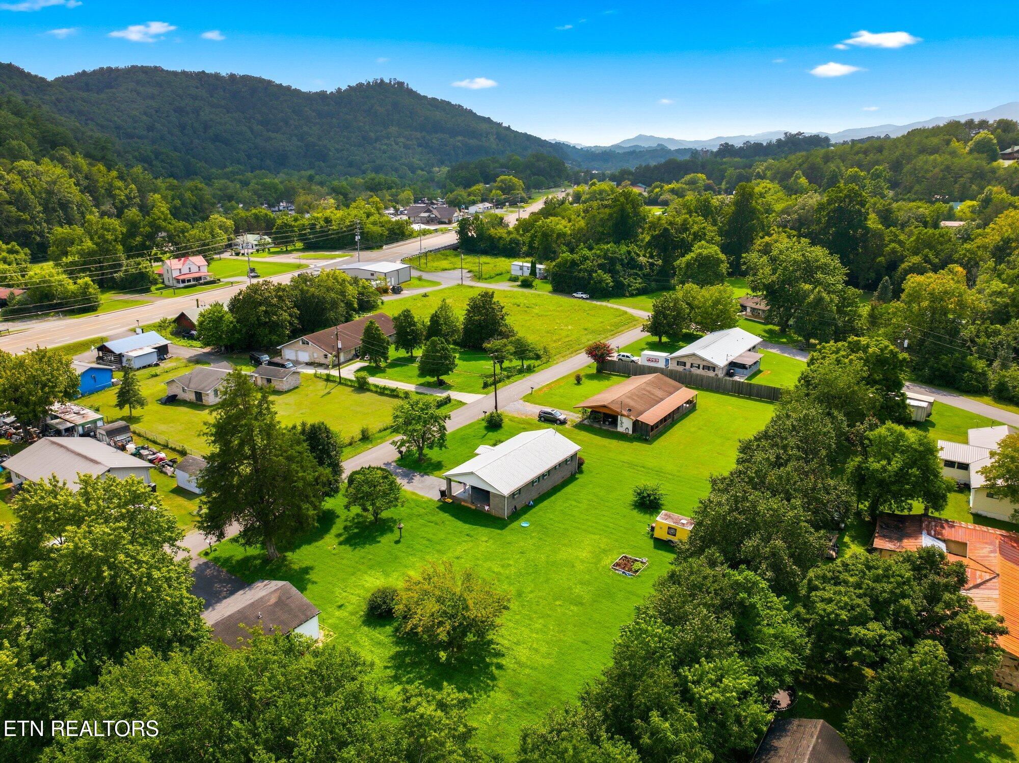 912 Bud Lane Pigeon Forge TN 37863