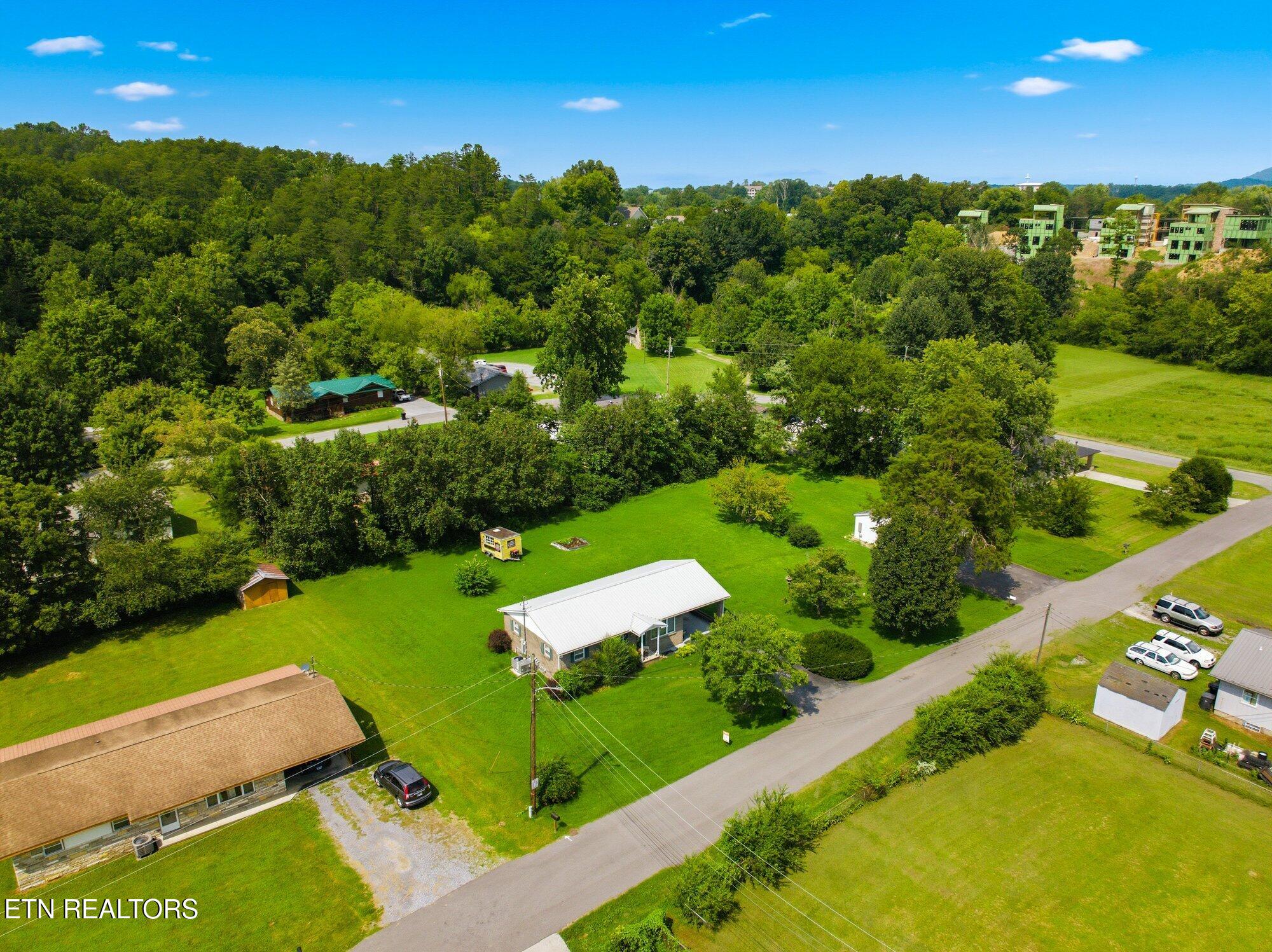 912 Bud Lane Pigeon Forge TN 37863