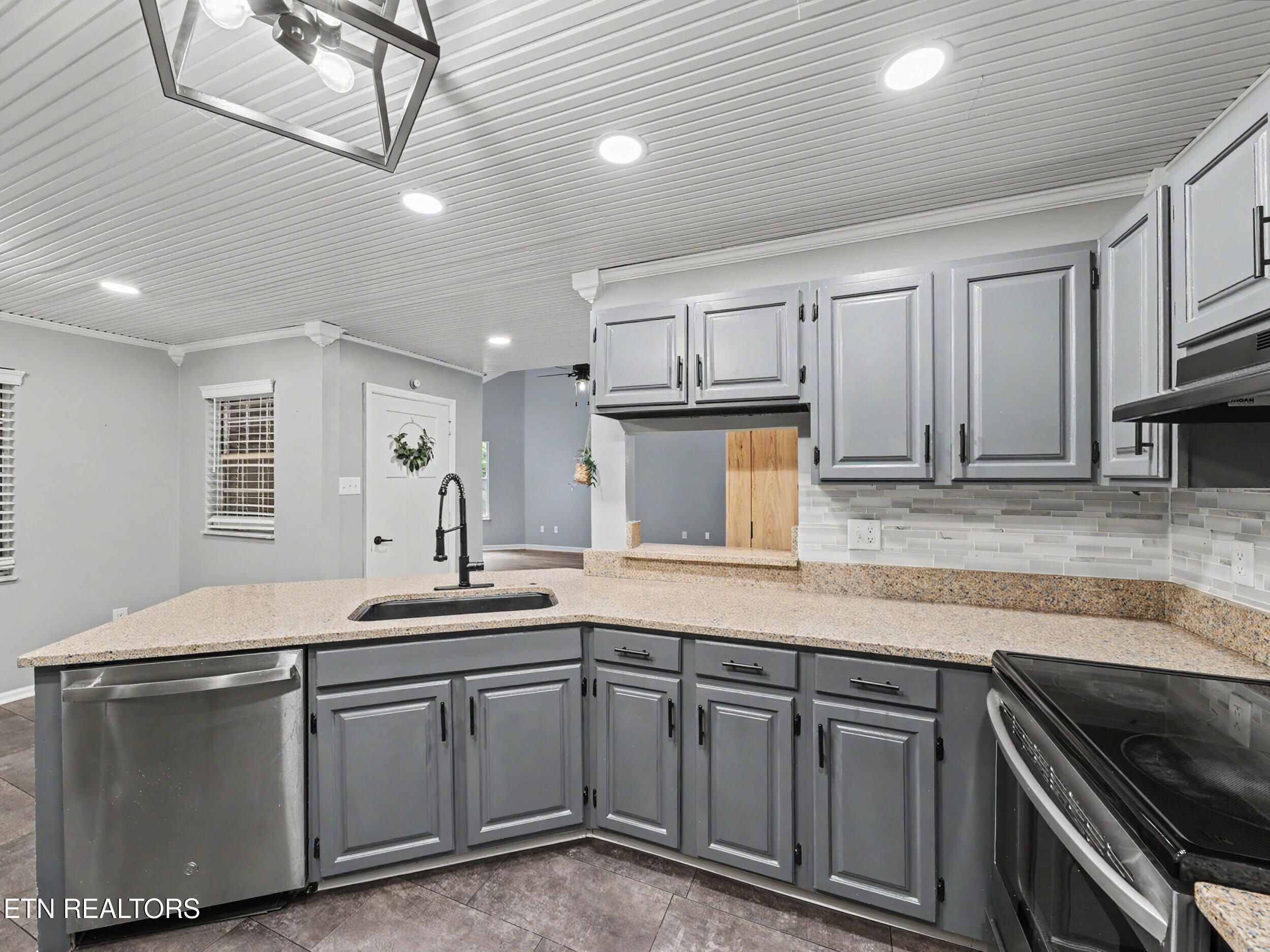 5516 Oakside Drive Knoxville TN 37920