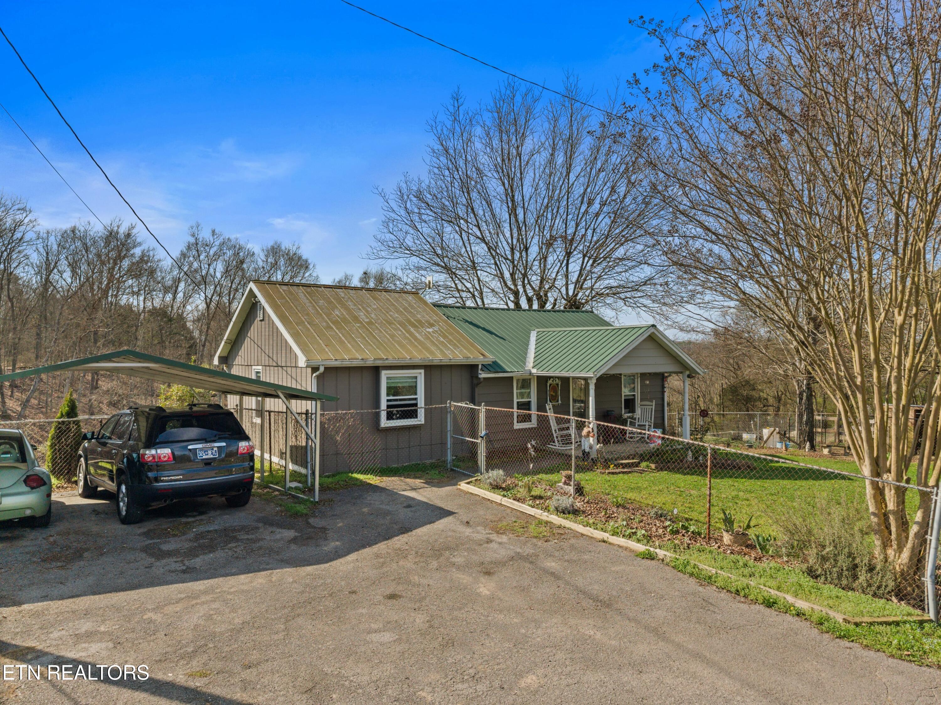 3621 Leadvale Road White Pine TN 37890