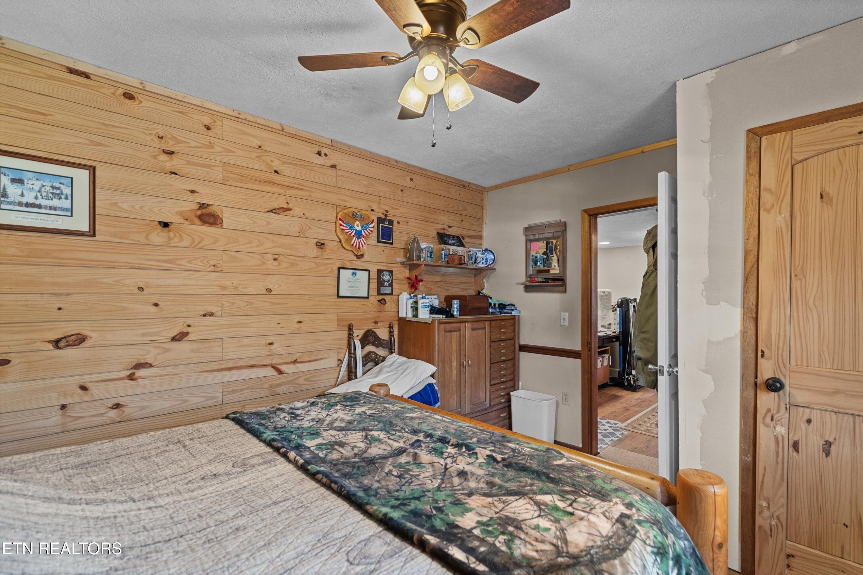 3621 Leadvale Road White Pine TN 37890