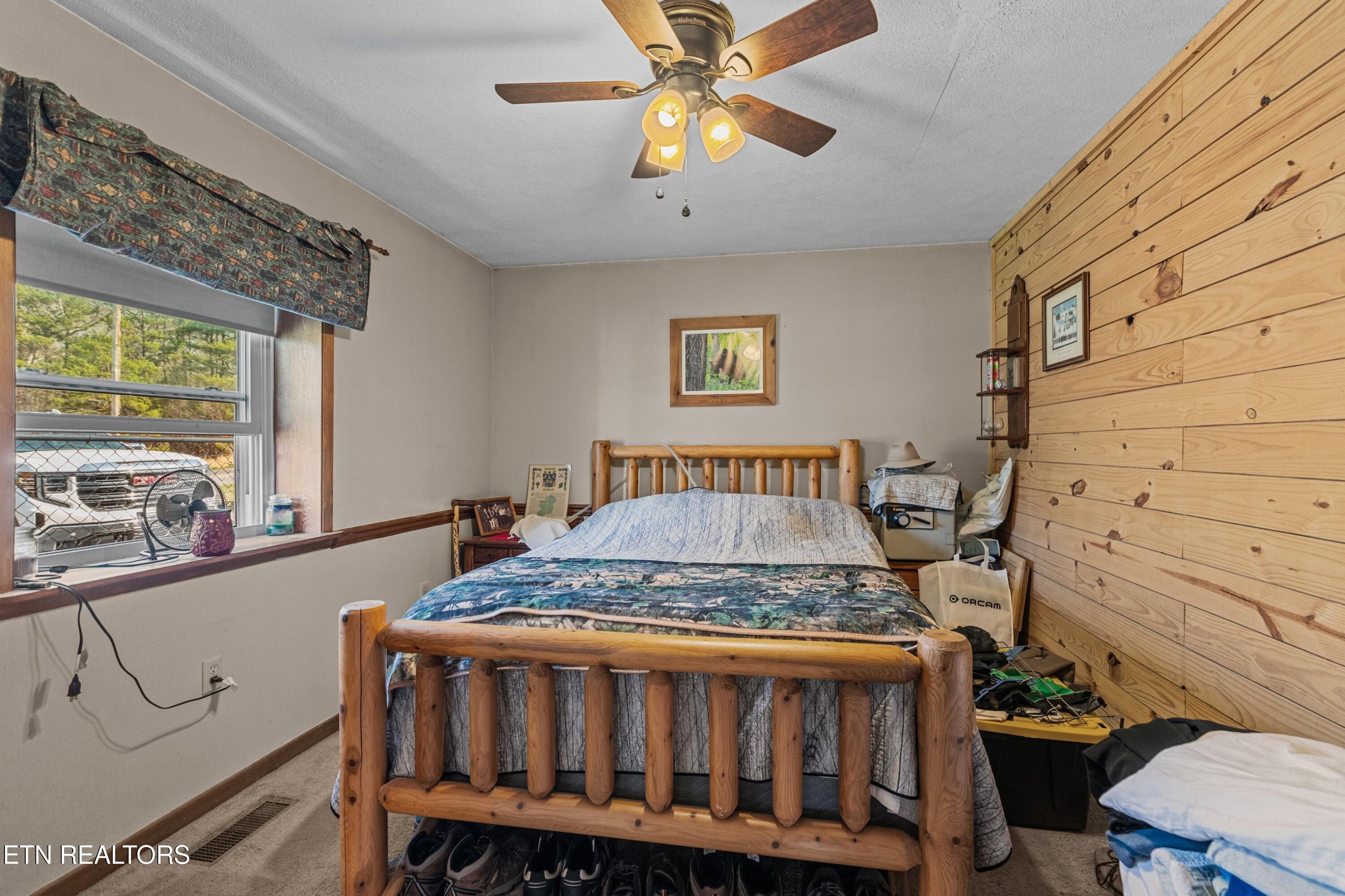 3621 Leadvale Road White Pine TN 37890