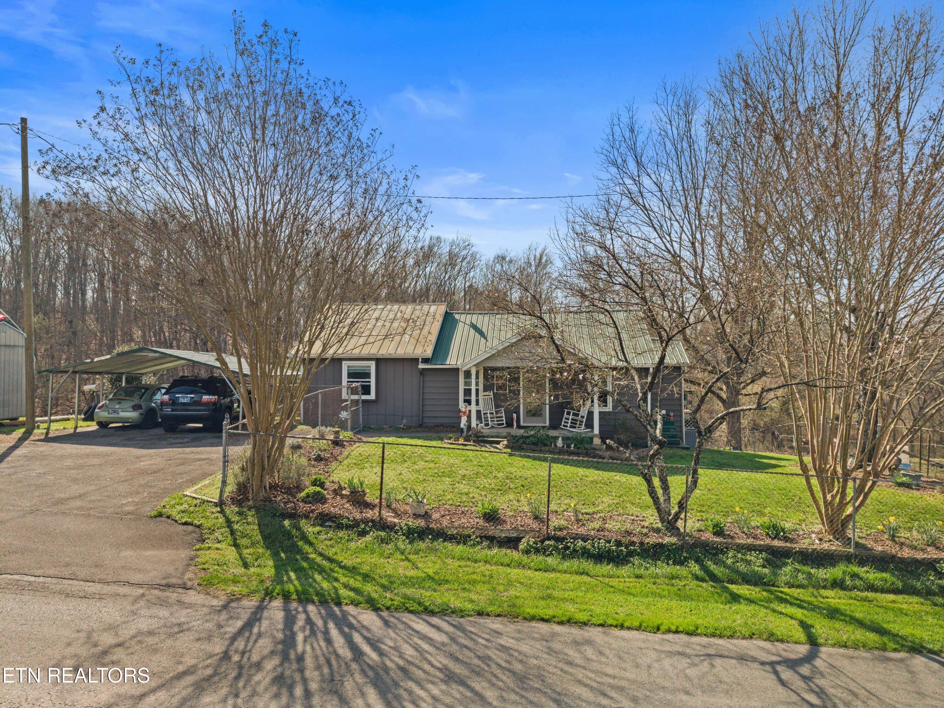 3621 Leadvale Road White Pine TN 37890