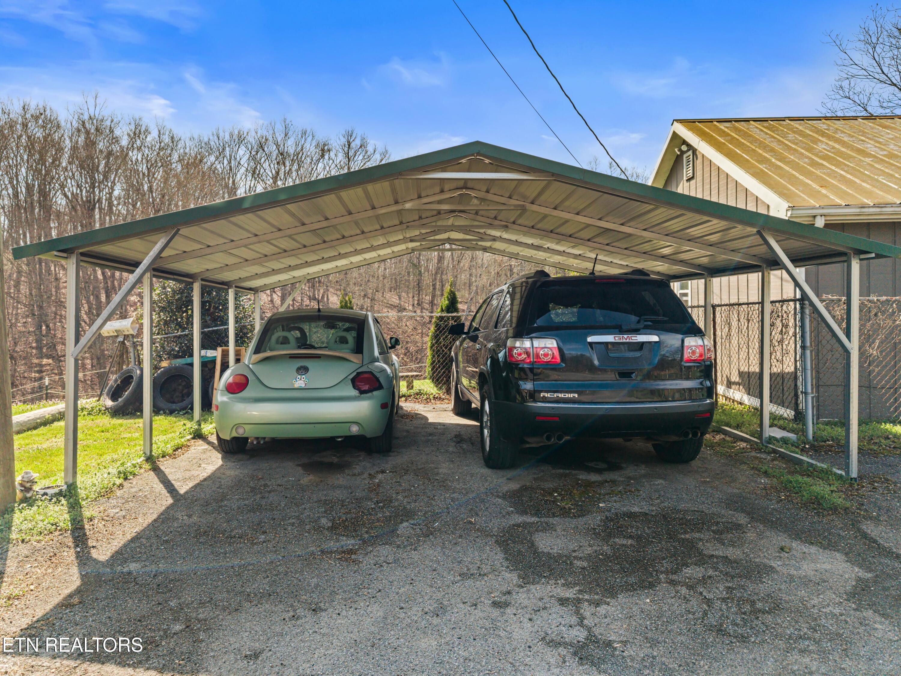 3621 Leadvale Road White Pine TN 37890