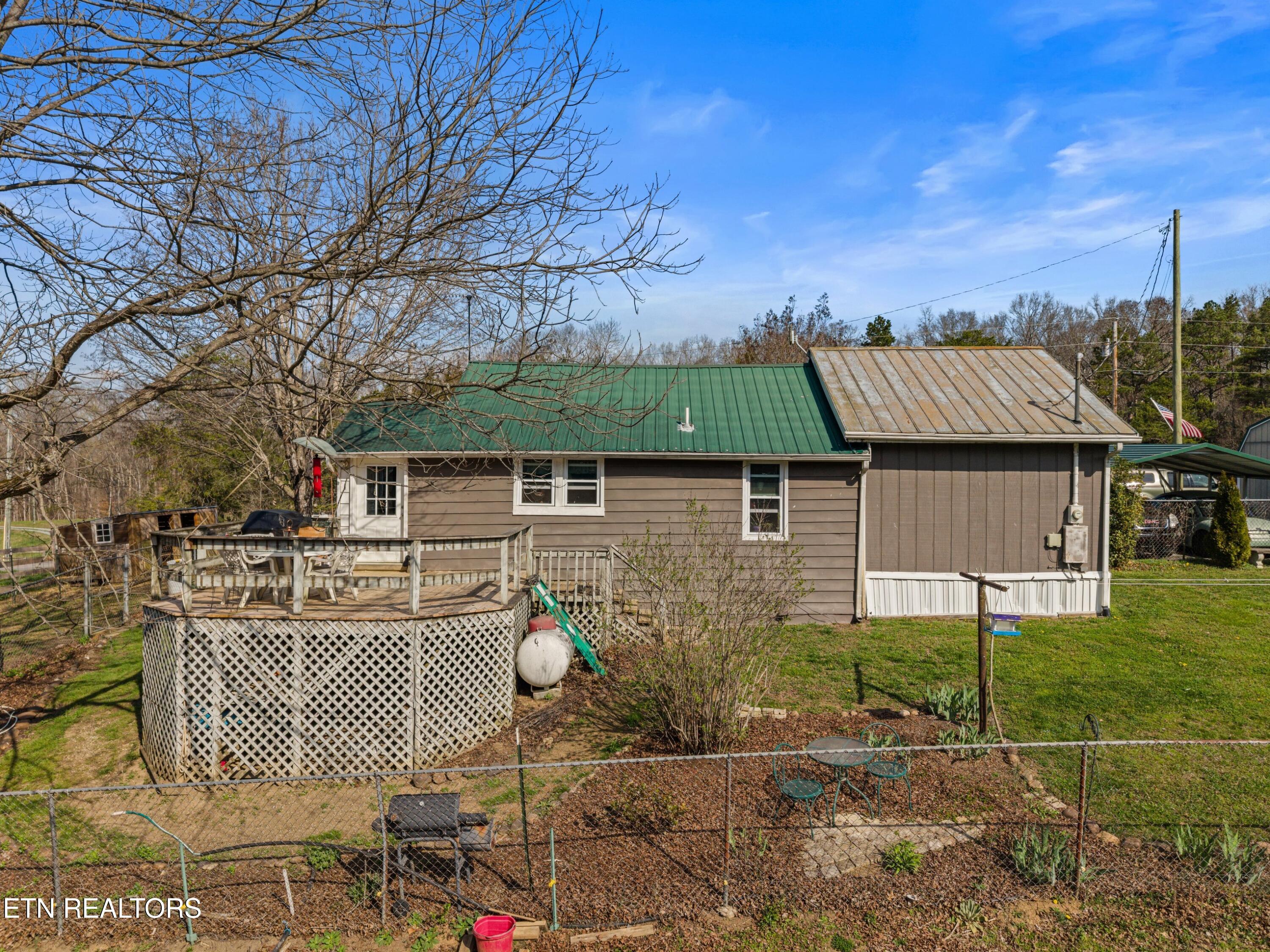 3621 Leadvale Road White Pine TN 37890