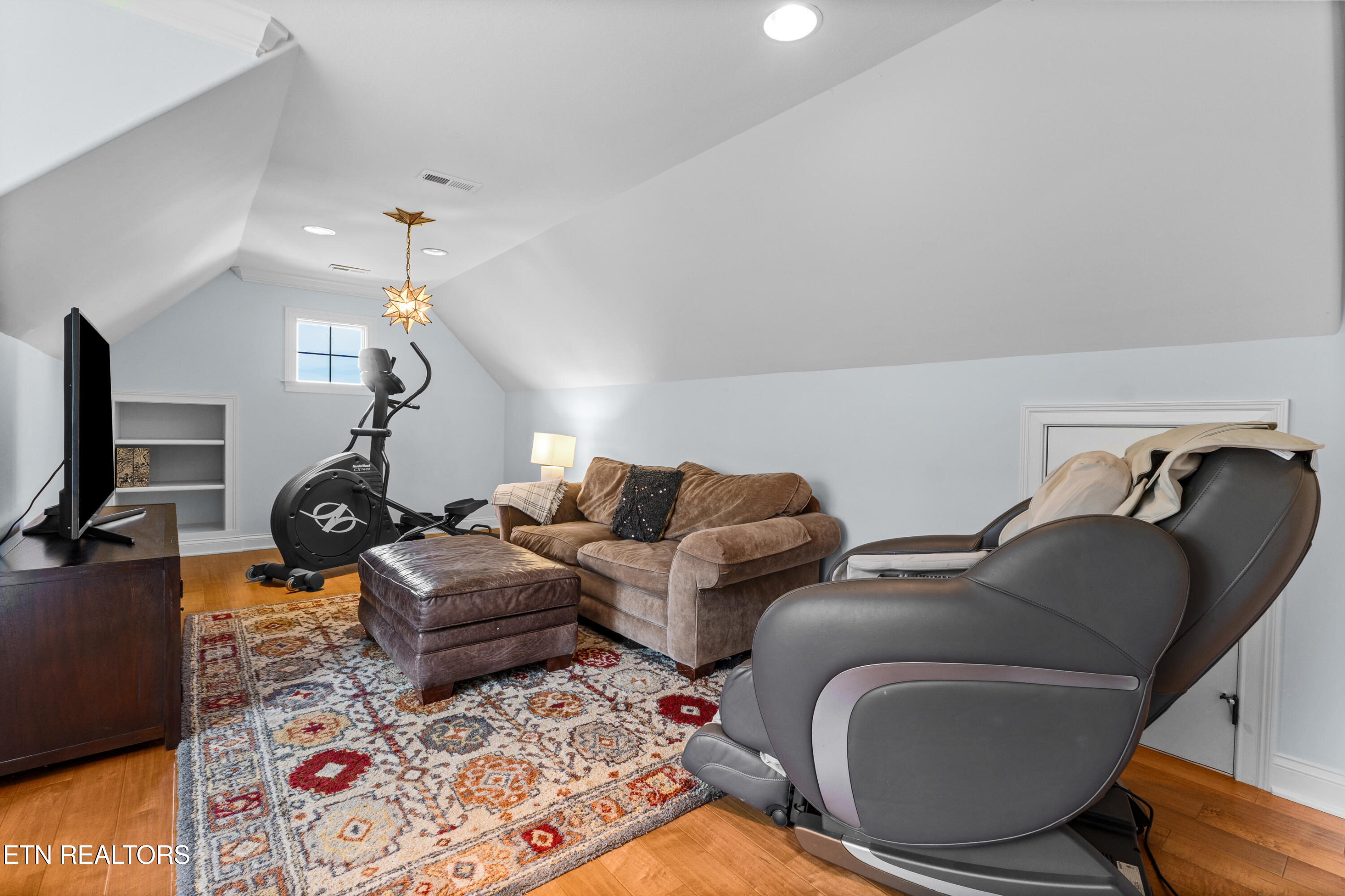 2215 Covered Bridge Boulevard Knoxville TN 37932
